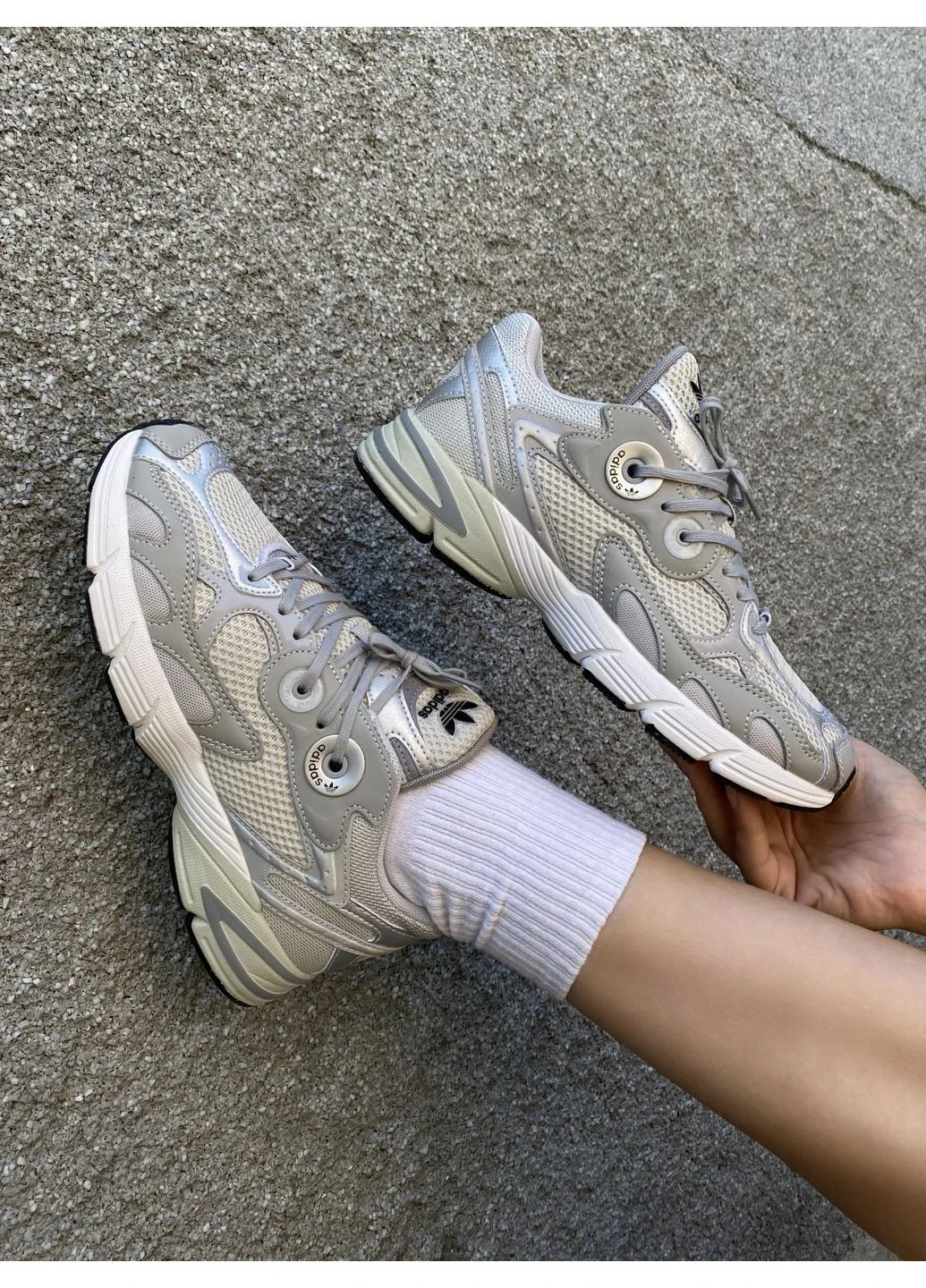 Сірі літні кросівки adidas astir grey silver адідас астір сірі No Brand