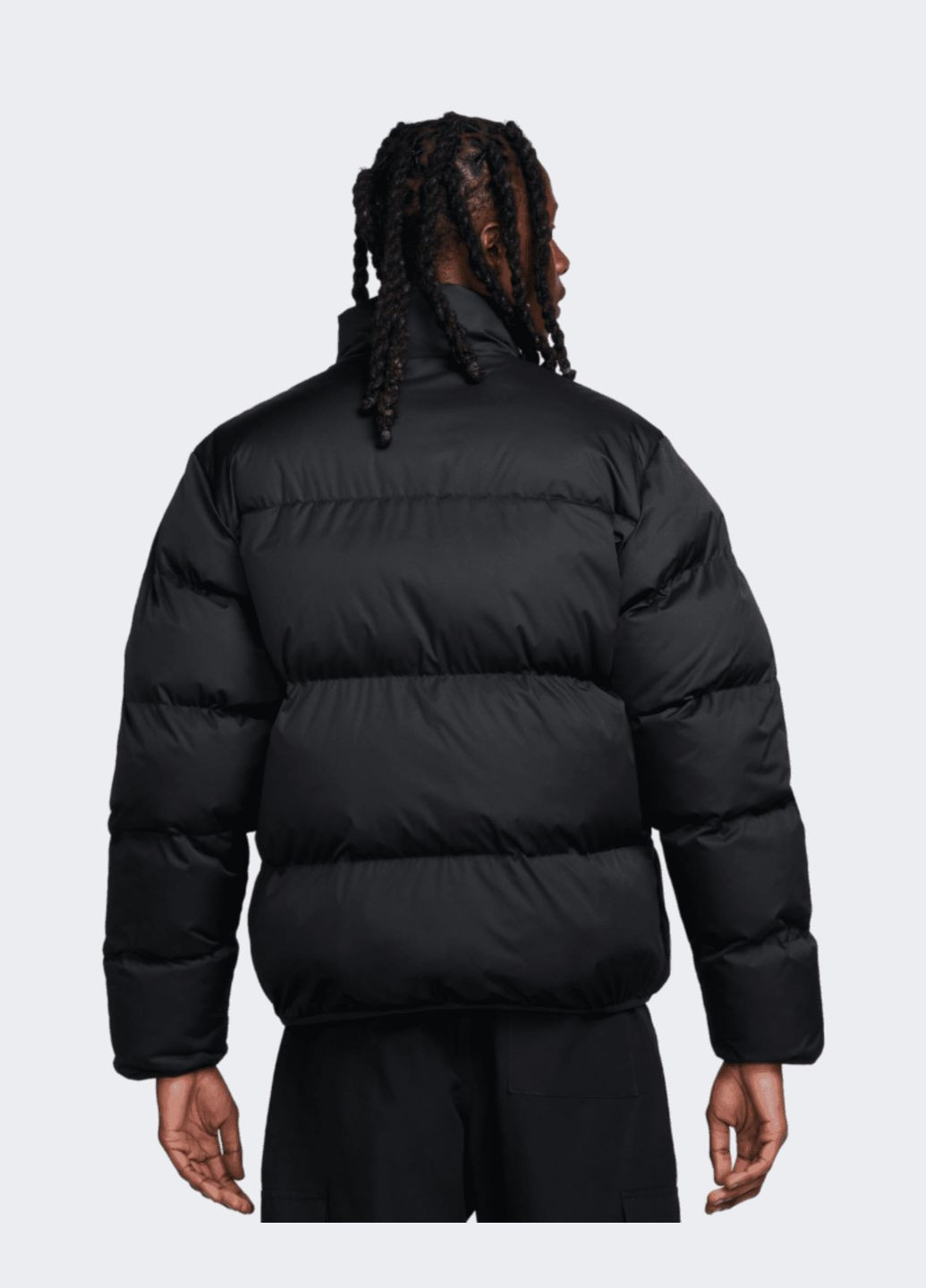 Черная демисезонная куртка мужская sportswear club puffer fb7368-010 primaloft черная зима Nike