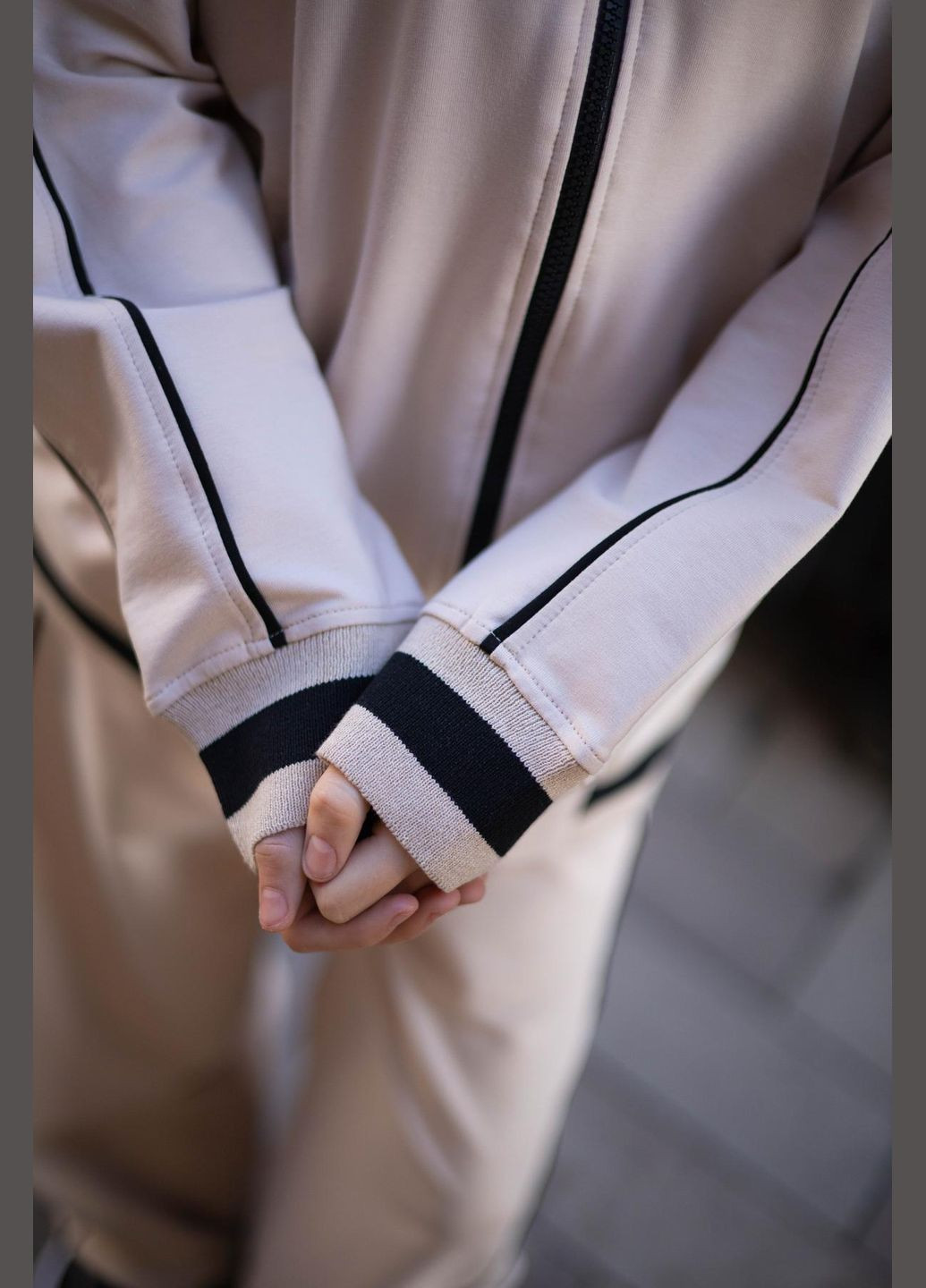 Бежевий демісезонний костюм кант беж брючний IRmAS оверсайз