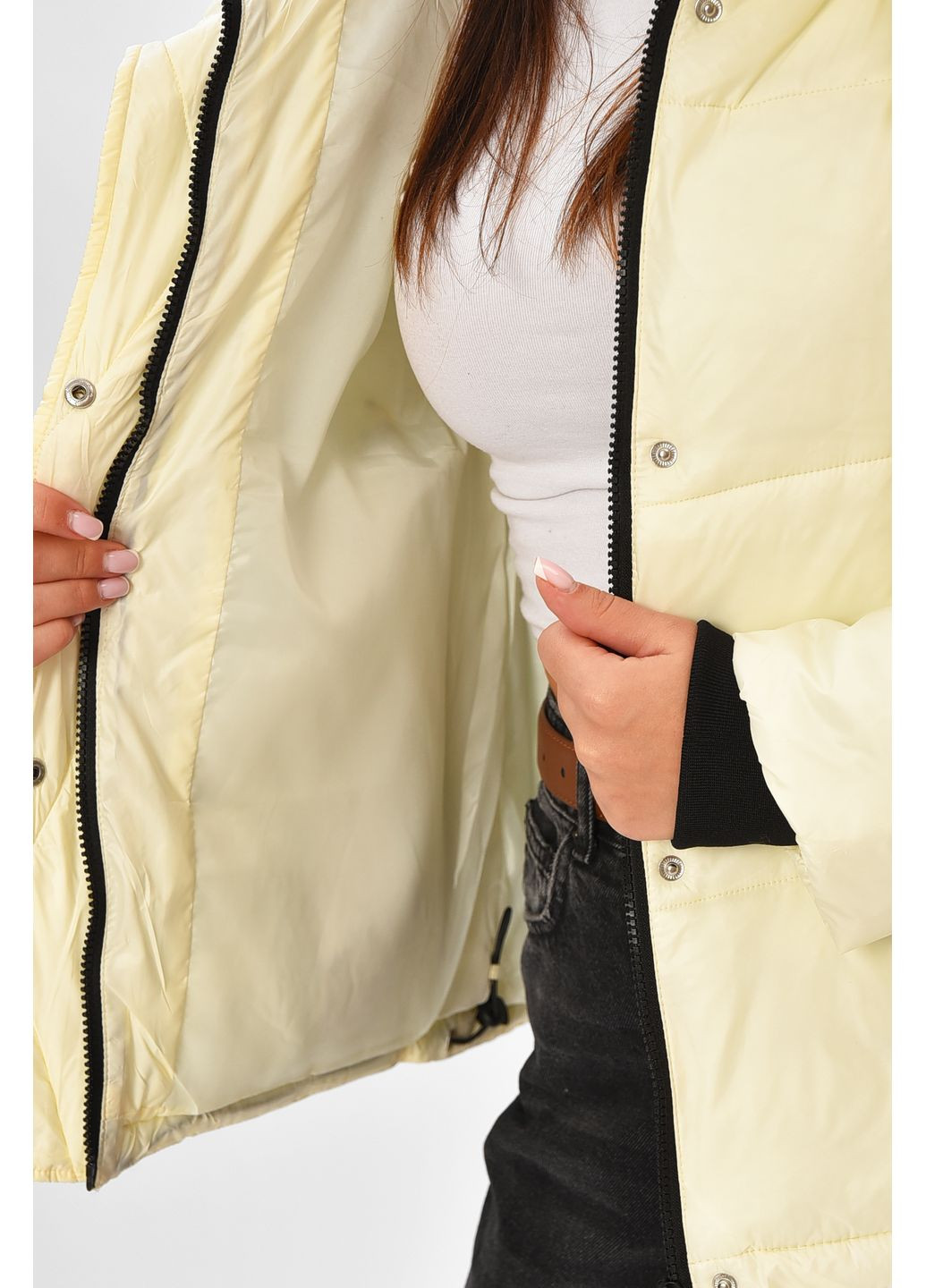Молочна демісезонна куртка жіноча демісезонна молочного кольору Let's Shop