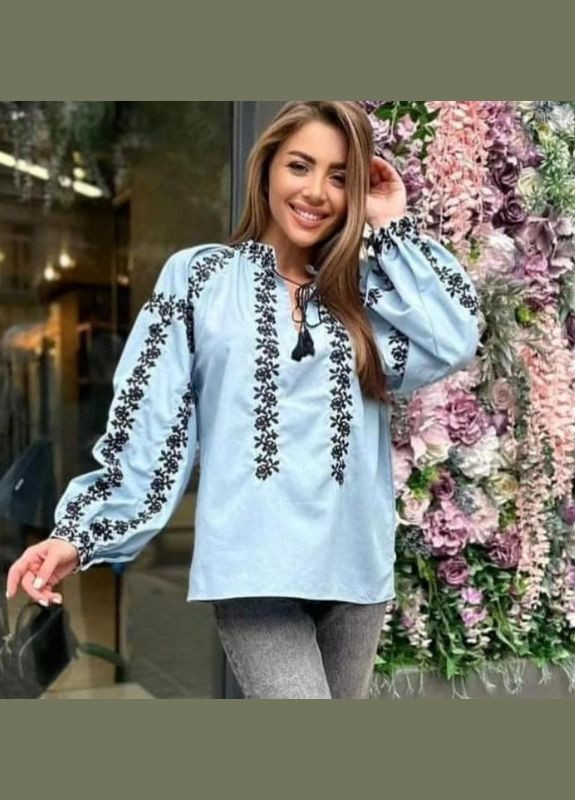 Голубая женская вышиванка с цветочными узорами гладью на завязках. ESQ (322633701)