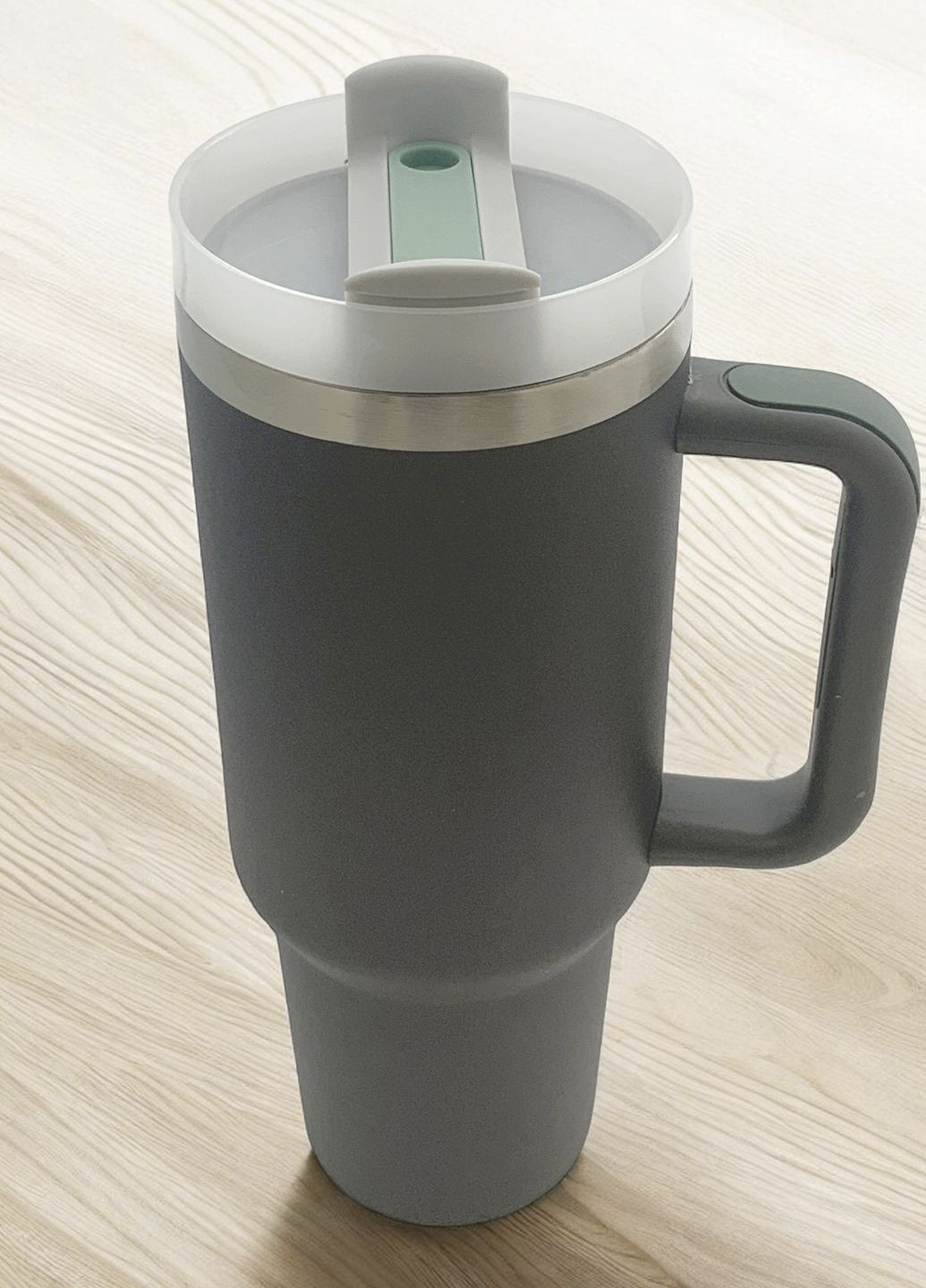 Термокружка с ручкой и трубочкой, 1100 мл, графит No Brand (316464885)