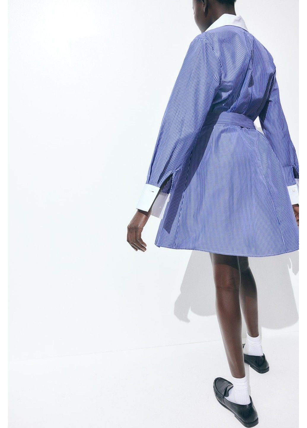 Синее деловое женское платье-рубашка с поясом н&м (58180) s синие H&M