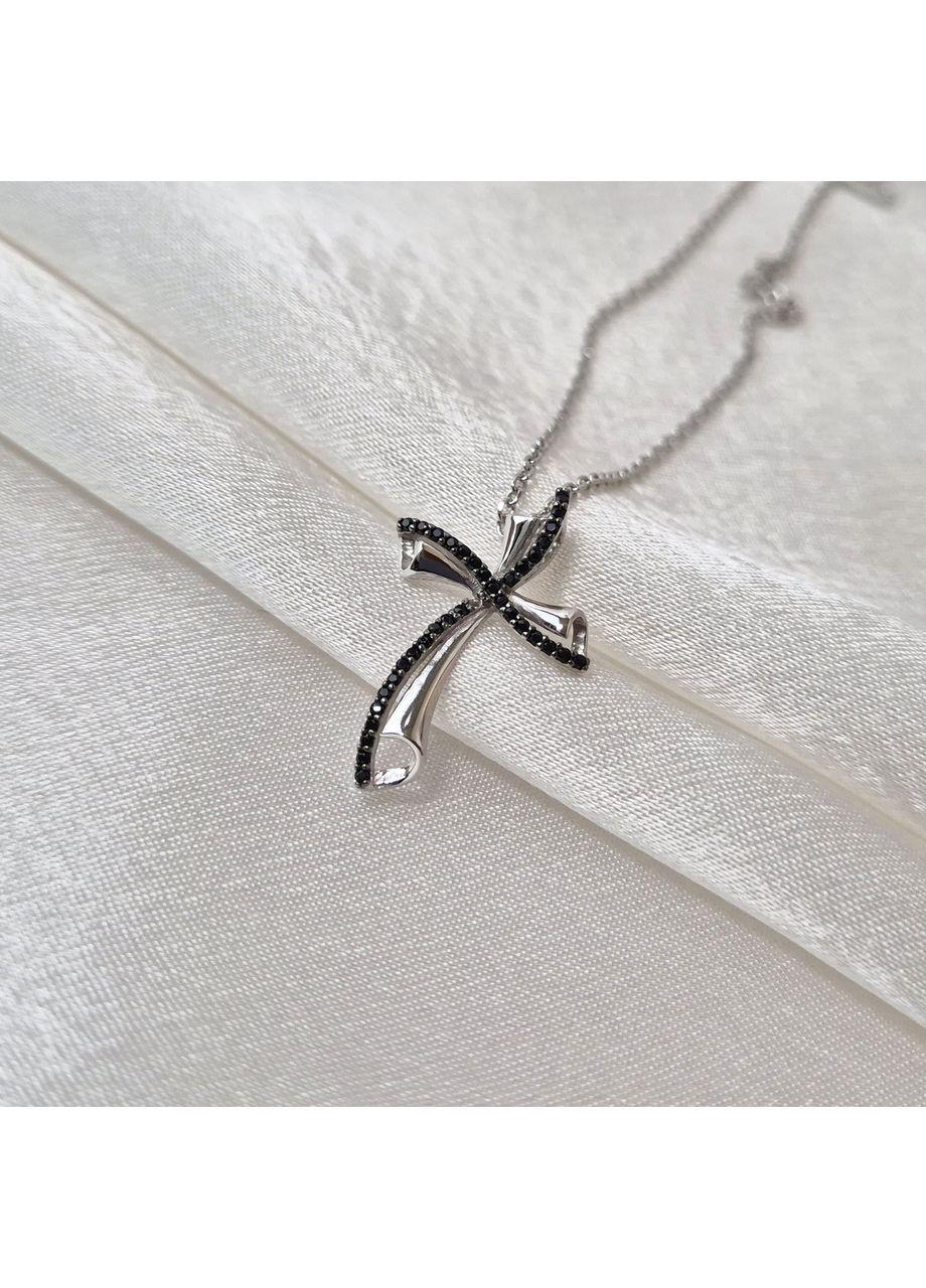 Срібний хрест з Чорними каменями Бантик срібло 925 проби Родоване 1000ф2кр 0.94г Nobrand (366339872)