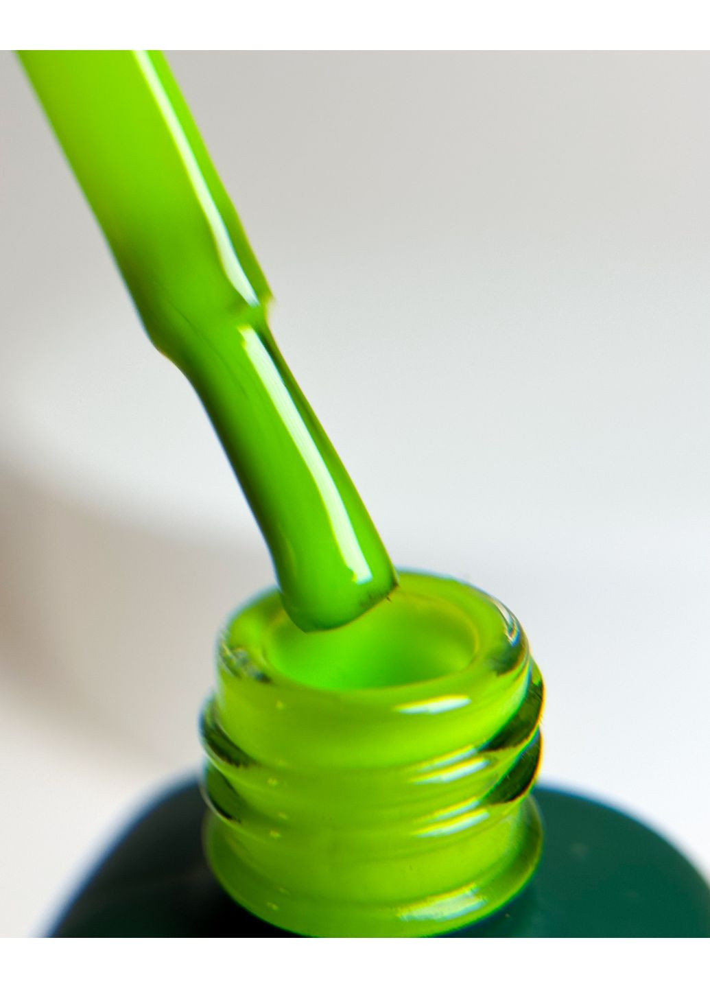 Гель-лак 243 Зеленый Всплеск 10 мл, 332243 Loya (360889873)