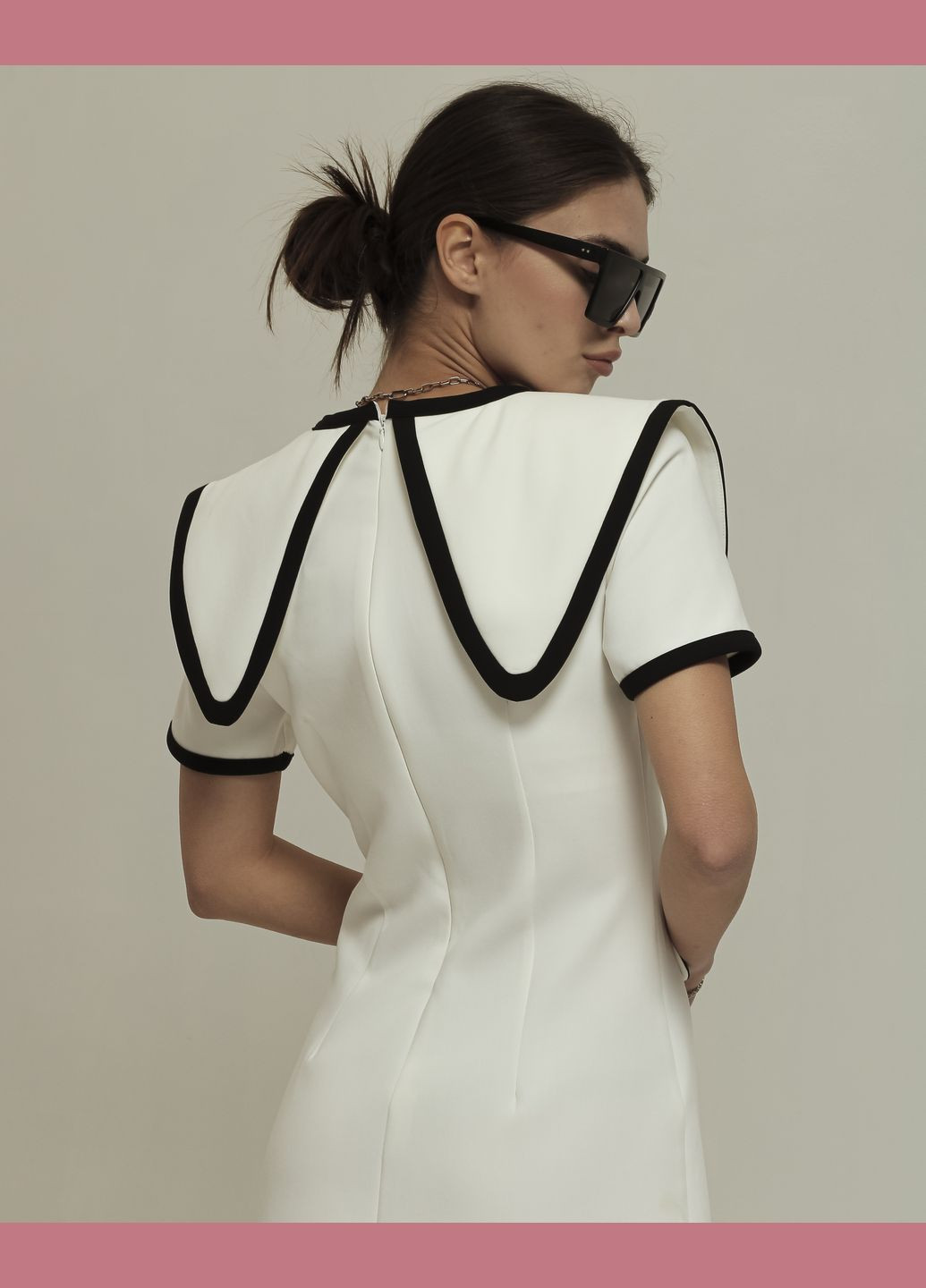 Белое кэжуал платье с отложным воротником белое Samsara