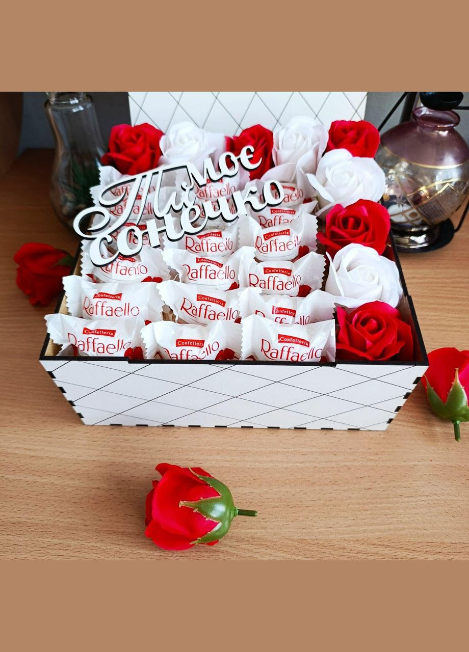 Набор с конфетами и розами на день влюбленных 8 марта день рождения (ar201) No Brand (322332575)