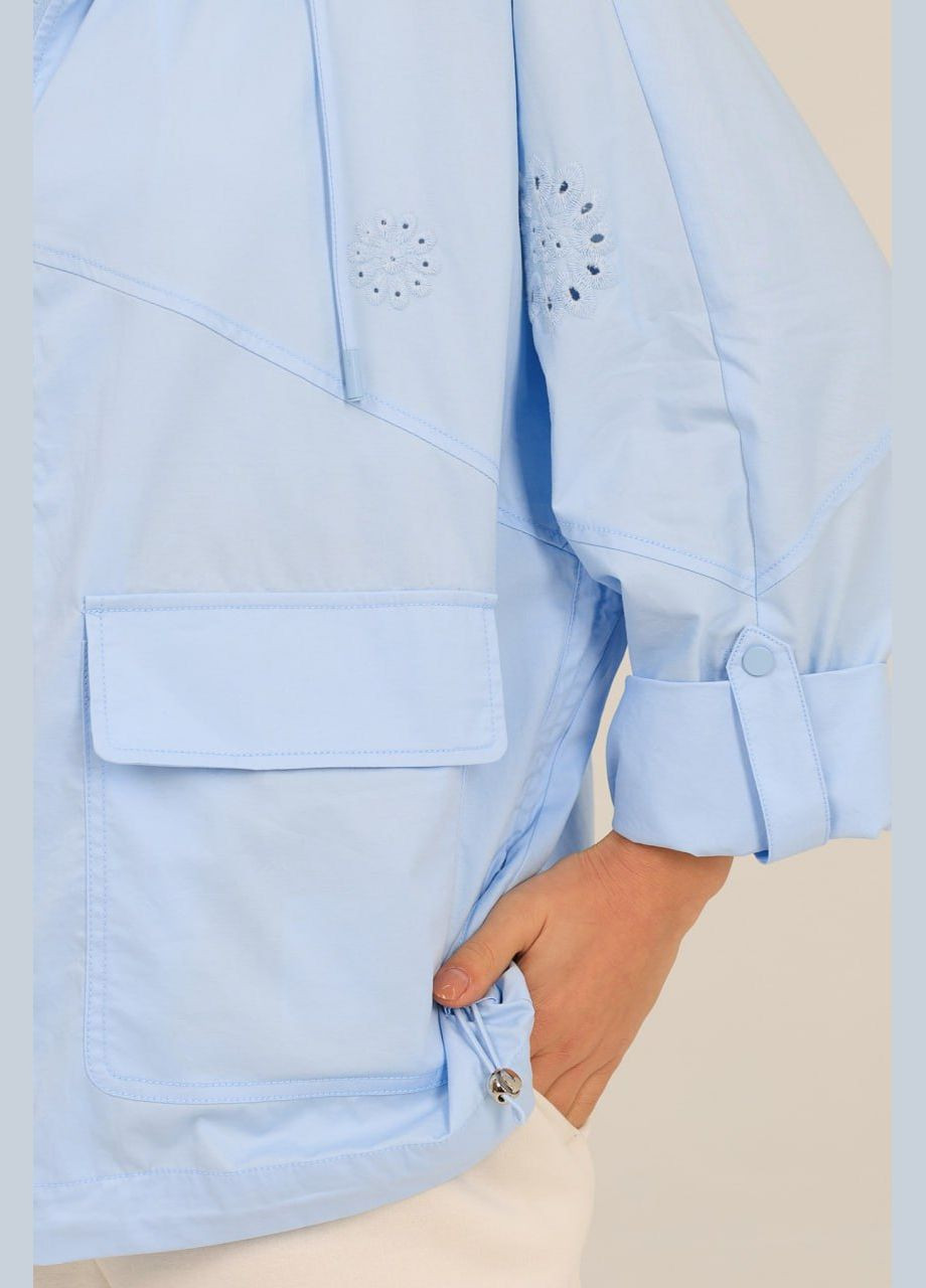 Голубая демисезонная куртка-ветровка оверсайз Lora