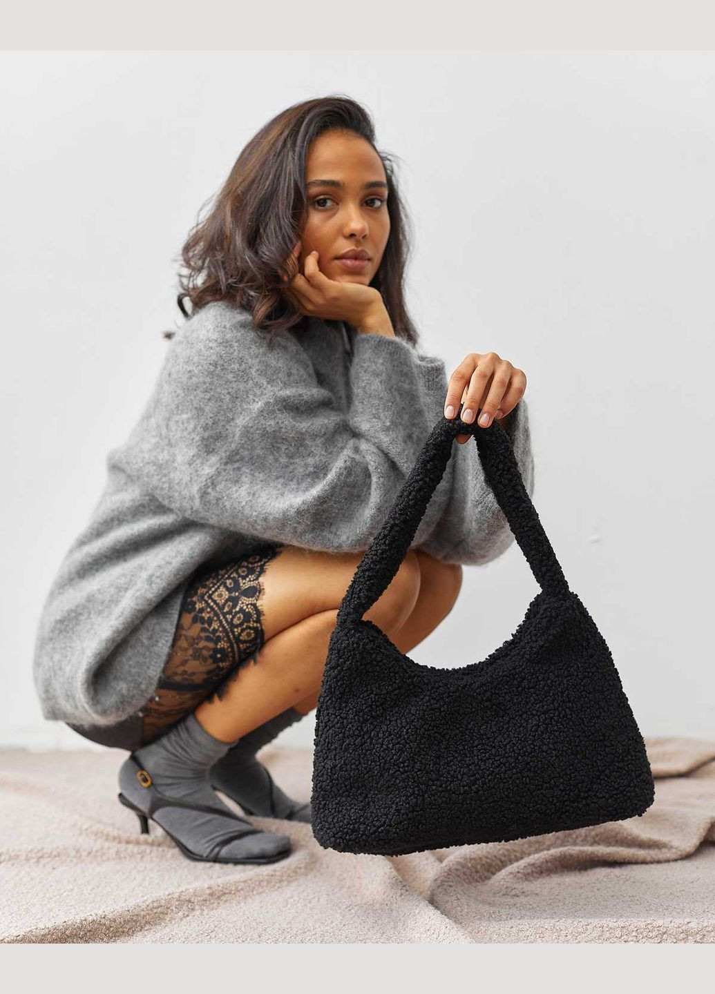 Сумка жіноча крос боді хутряна (wel-10704) Чорна WeLassie (299984625)