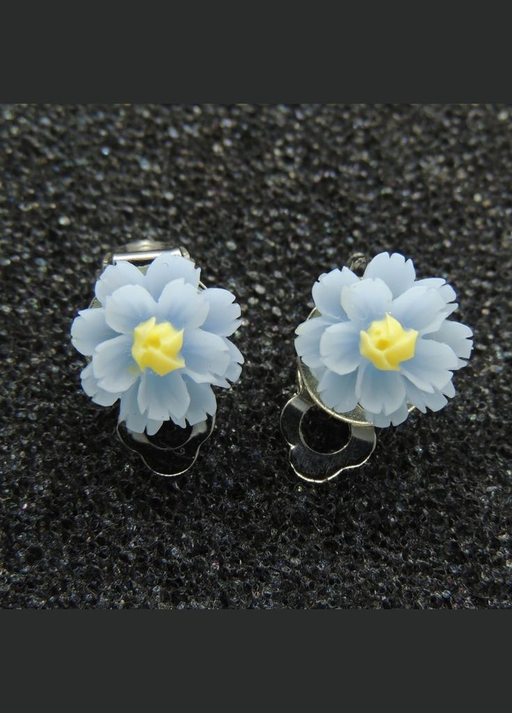 Сережки кліпси дитячі для вух без пробивання квітка Хризантема ніжно світлорожева з бірюзовою Liresmina Jewelry (289533630)