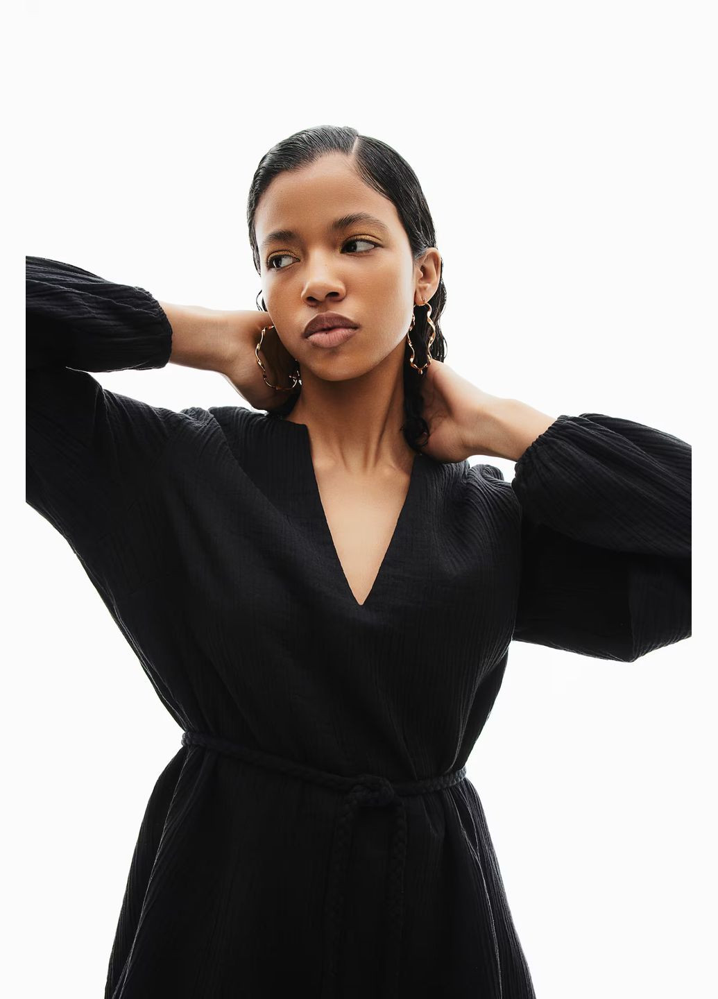 Черное платье из муслина H&M однотонное