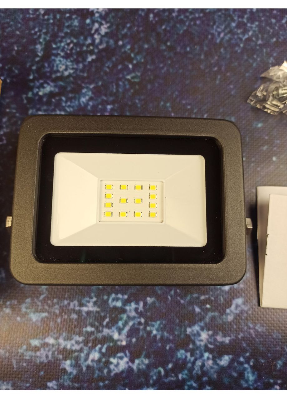 Светодиодный прожектор WOWLEO 10w IP65 6500K No Brand (363320400)