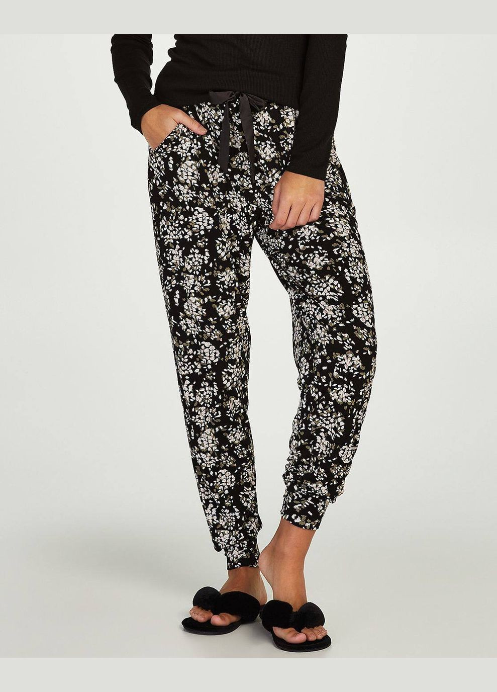 Чорна всесезон піжамні штани Hunkemoller