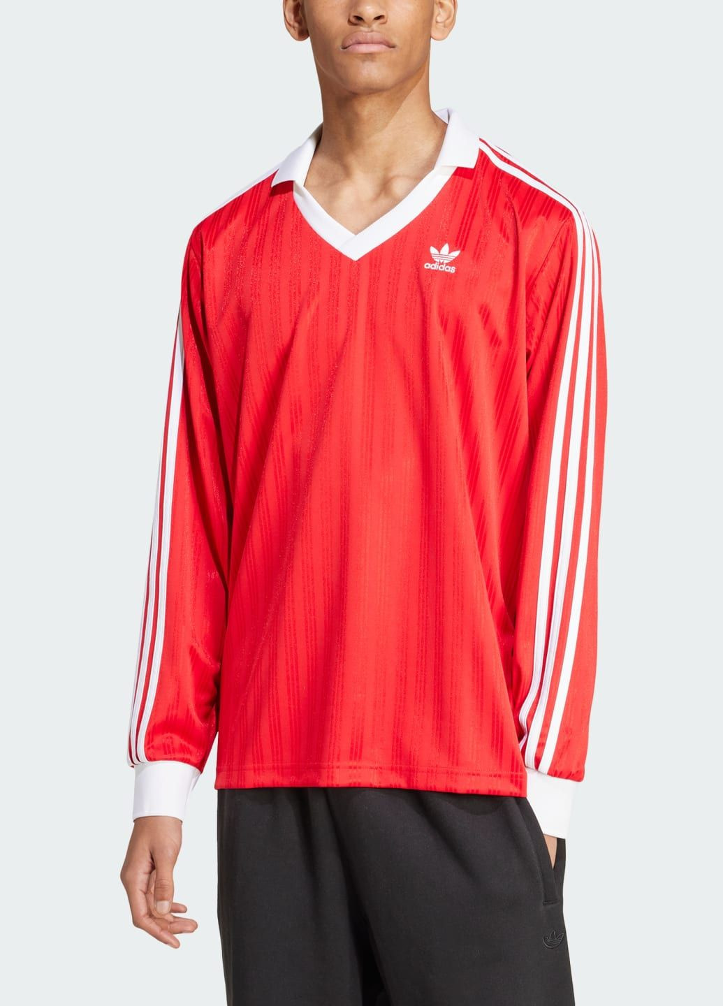 Красный демисезонный спортивный лонгслив adidas с логотипом