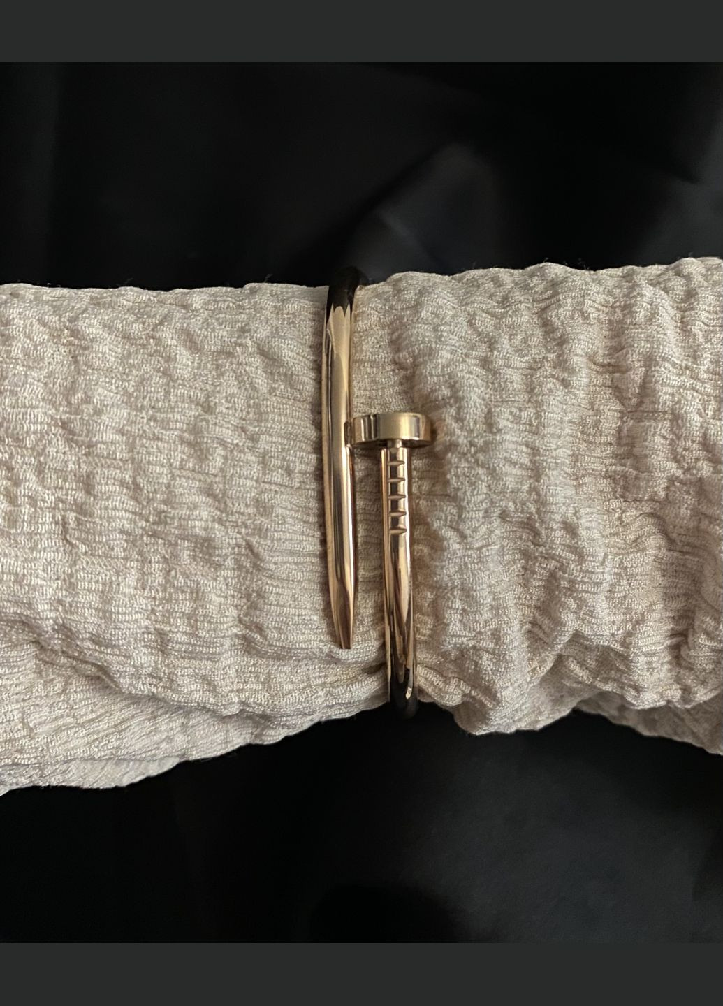 Браслет - манжет Цвях золотого кольору 33357 No Brand (335376701)