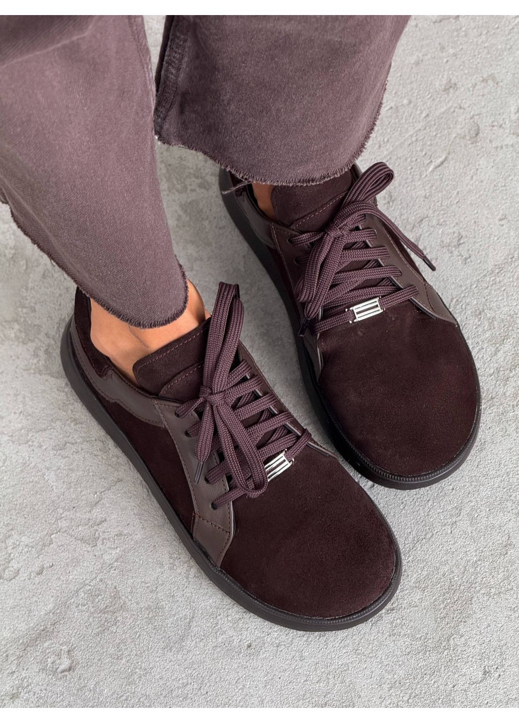 Темно-коричневі анатомічні замшеві кеди Helen