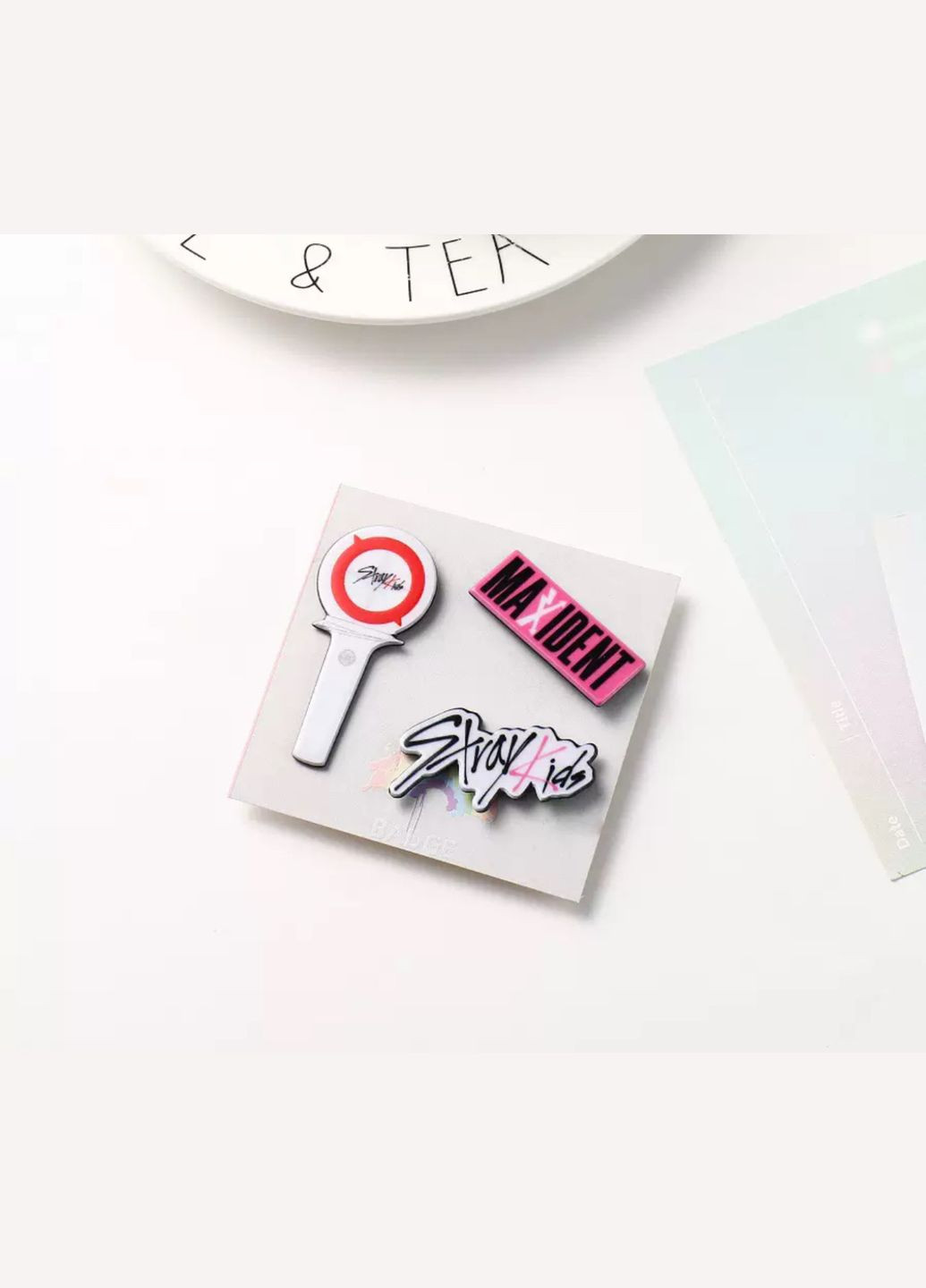 Набор трех значков к-поп Stray Kids No Brand (333163120)