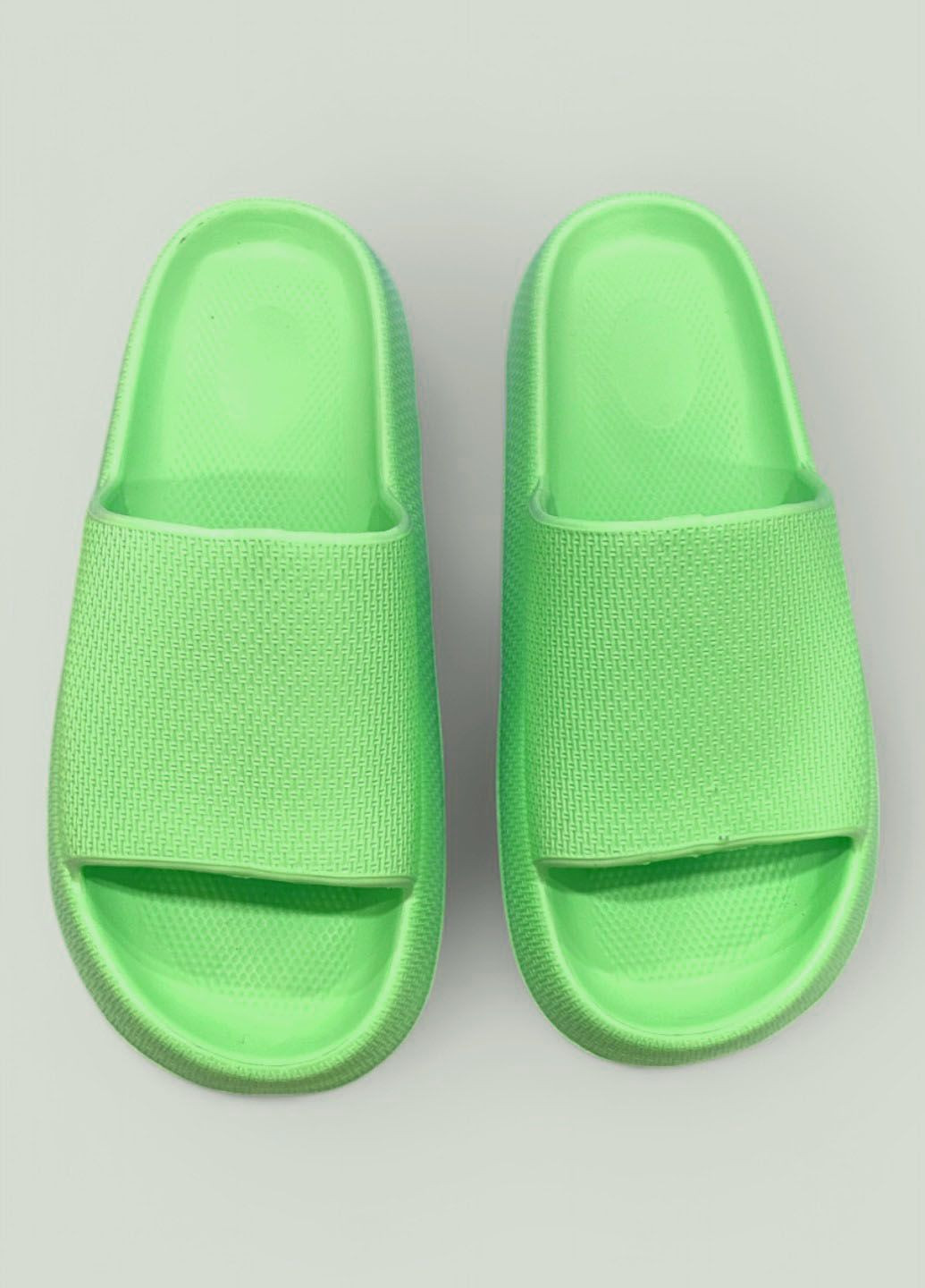 Неперевершені салатові шльопанці No Brand (329997807)