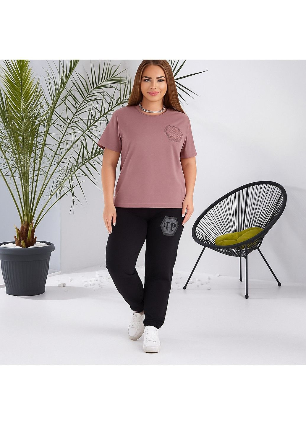 Жіночий костюм з брюками та футболкою No Brand (373410210)