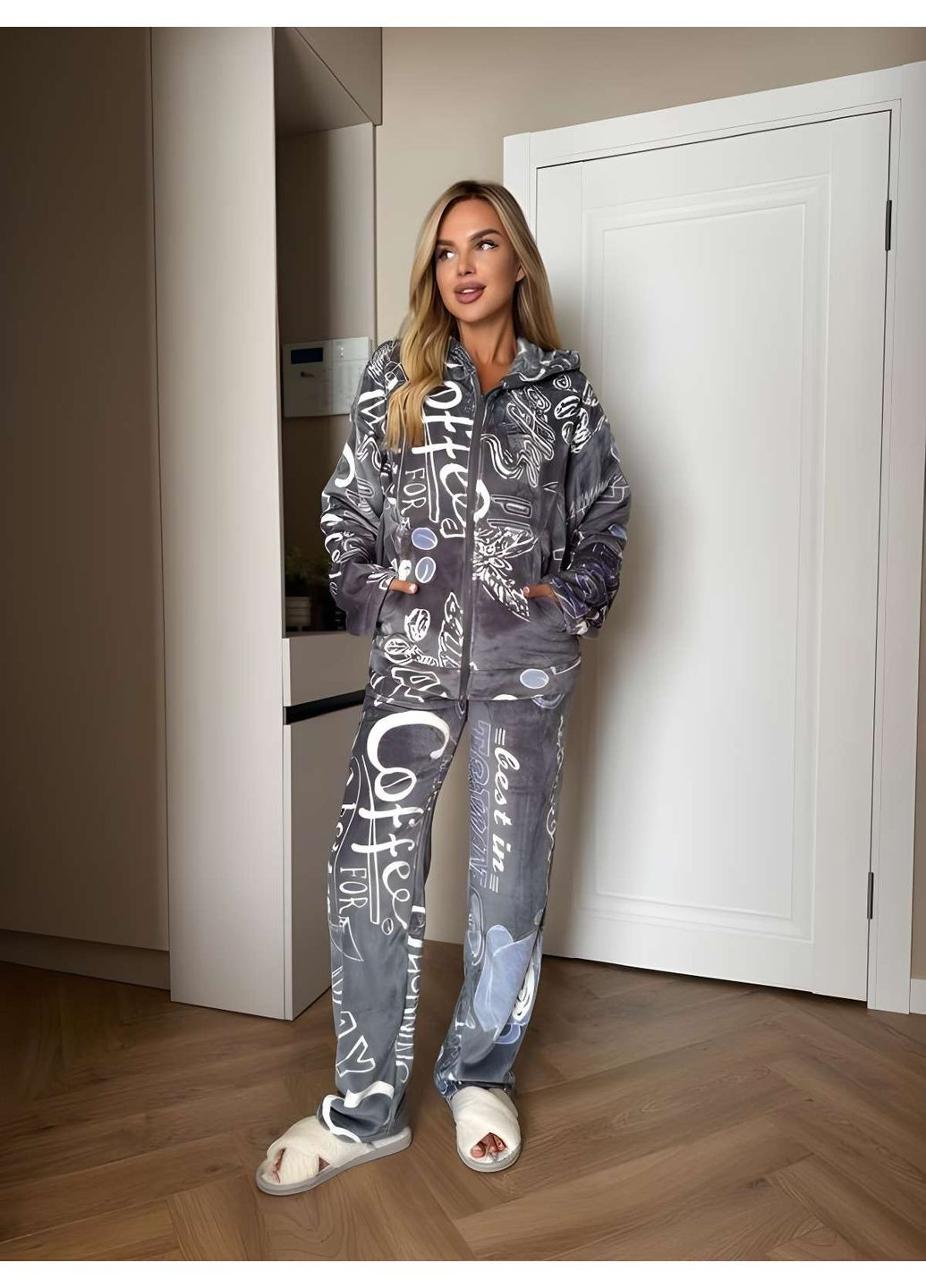 Серая зимняя женский теплая плюшевая пижама, домашний костюм тощие с капюшоном и брюки. Україна
