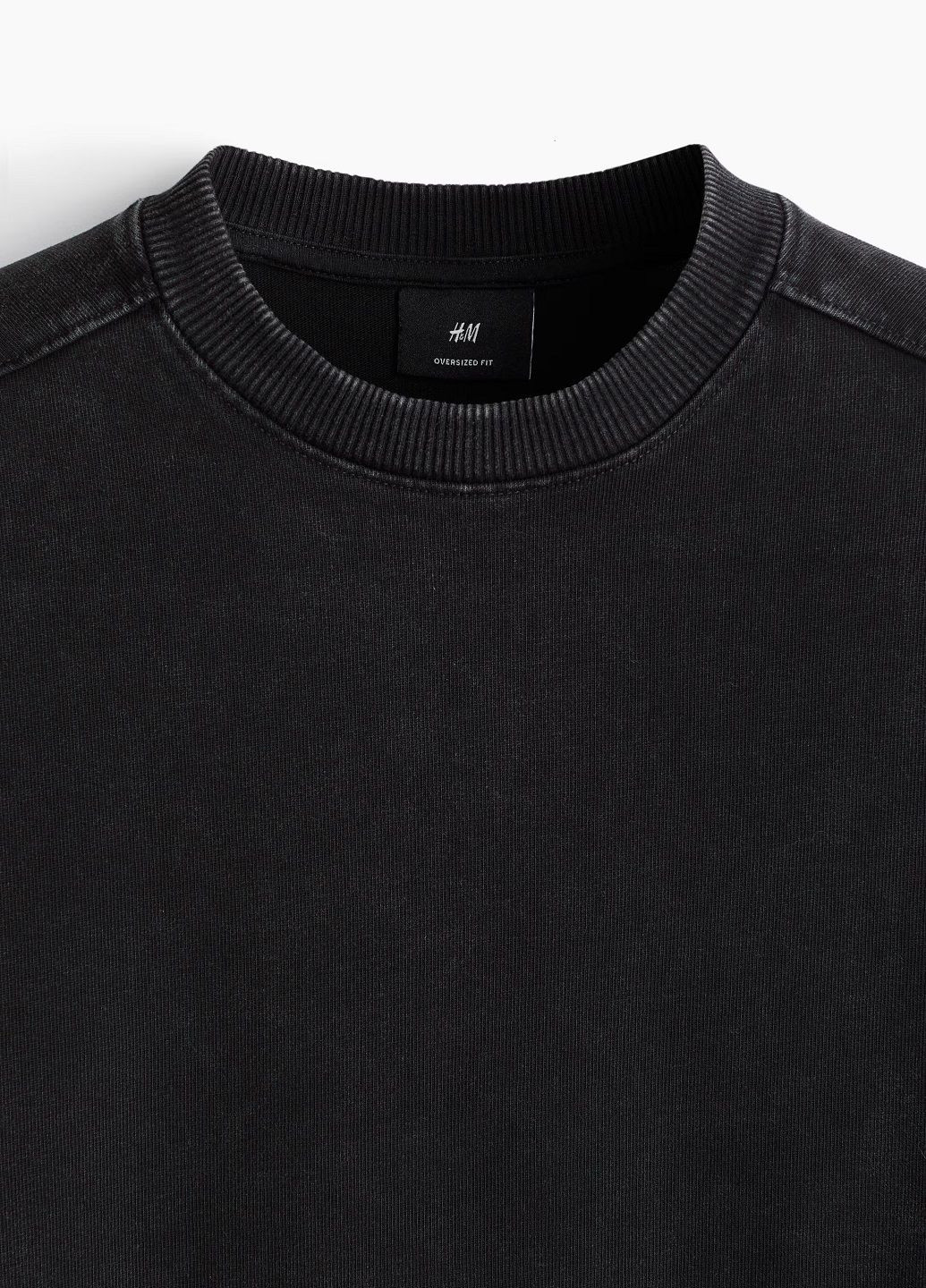 Черная футболка H&M