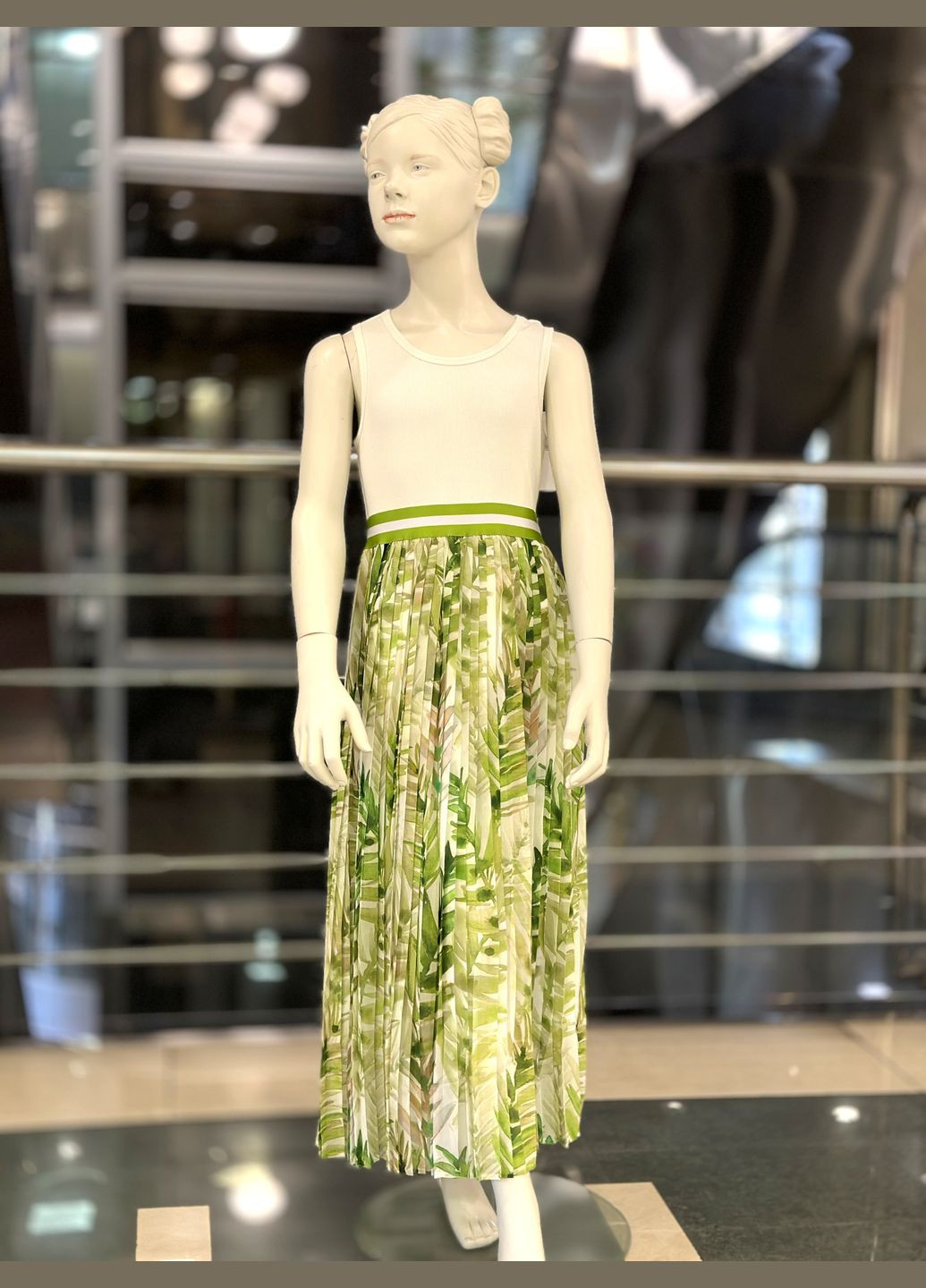 Зелена сукня підліткова tbt160 плісерована біло-зелена To Be Too (331155600)