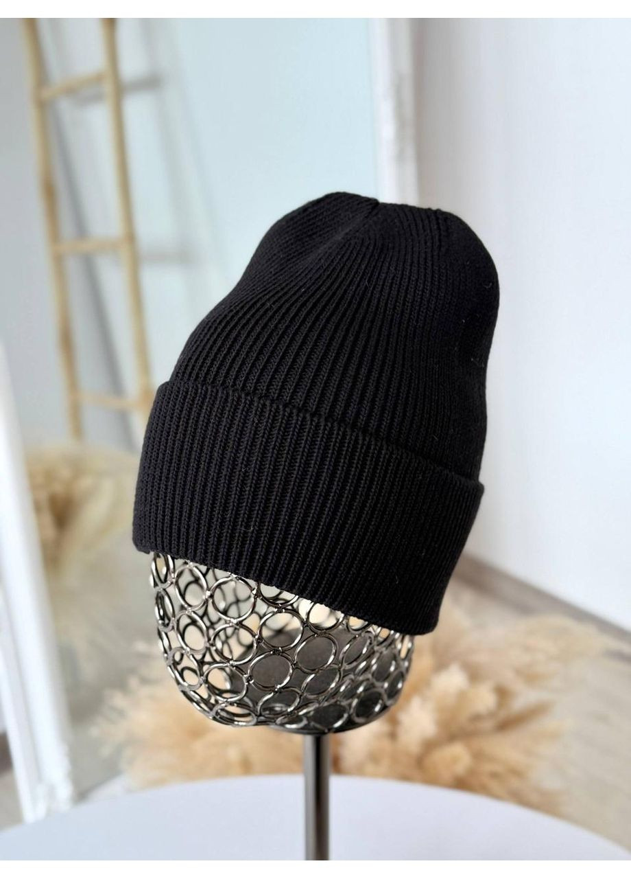 Женская вязаная шапка базовая / Женская трикотажная шапка с отворотом / Теплая зимняя шапка женская No Brand (367837406)