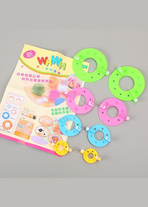 Набір для виготовлення помпонів, пластик, 4 розміри No Brand (345734262)