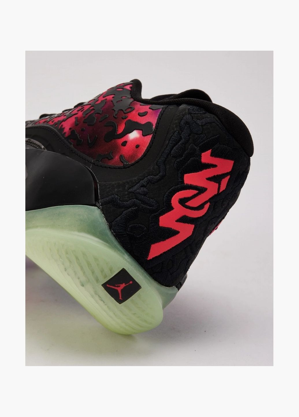 Чорні кросівки чоловічі zion 3 black/violet dr0675-006 Air Jordan