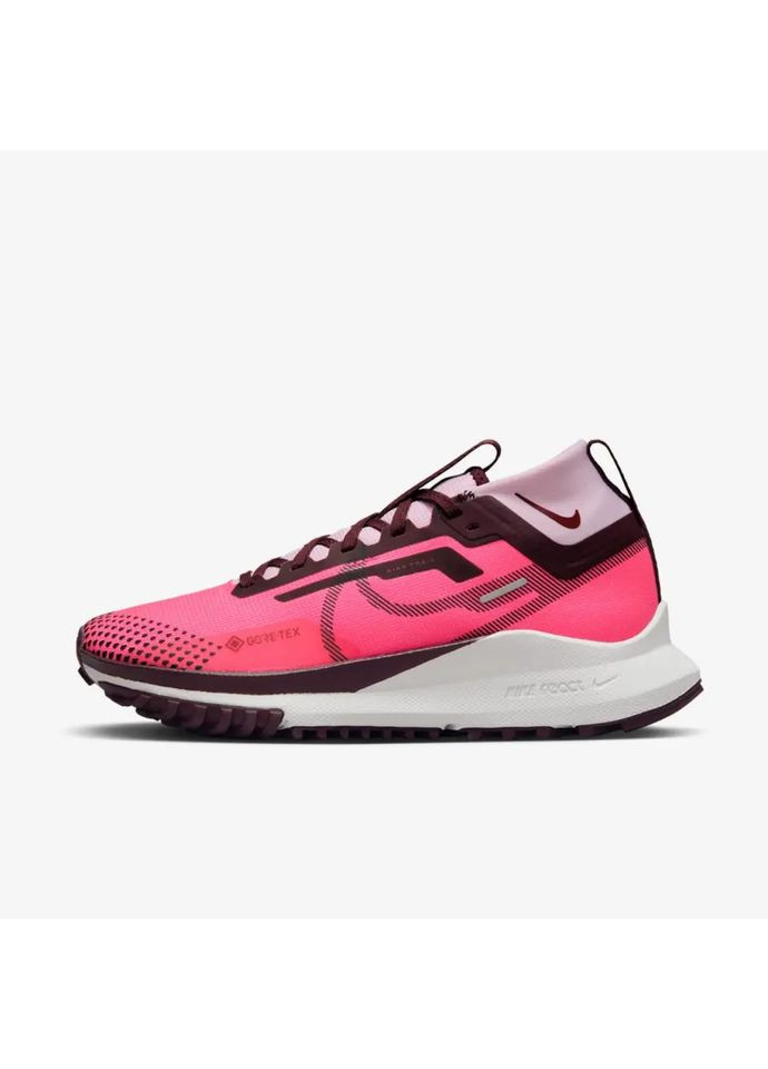Розовые демисезонные женские кроссовки wmns react peg trail 4 gore-tex fn7769-600 Nike