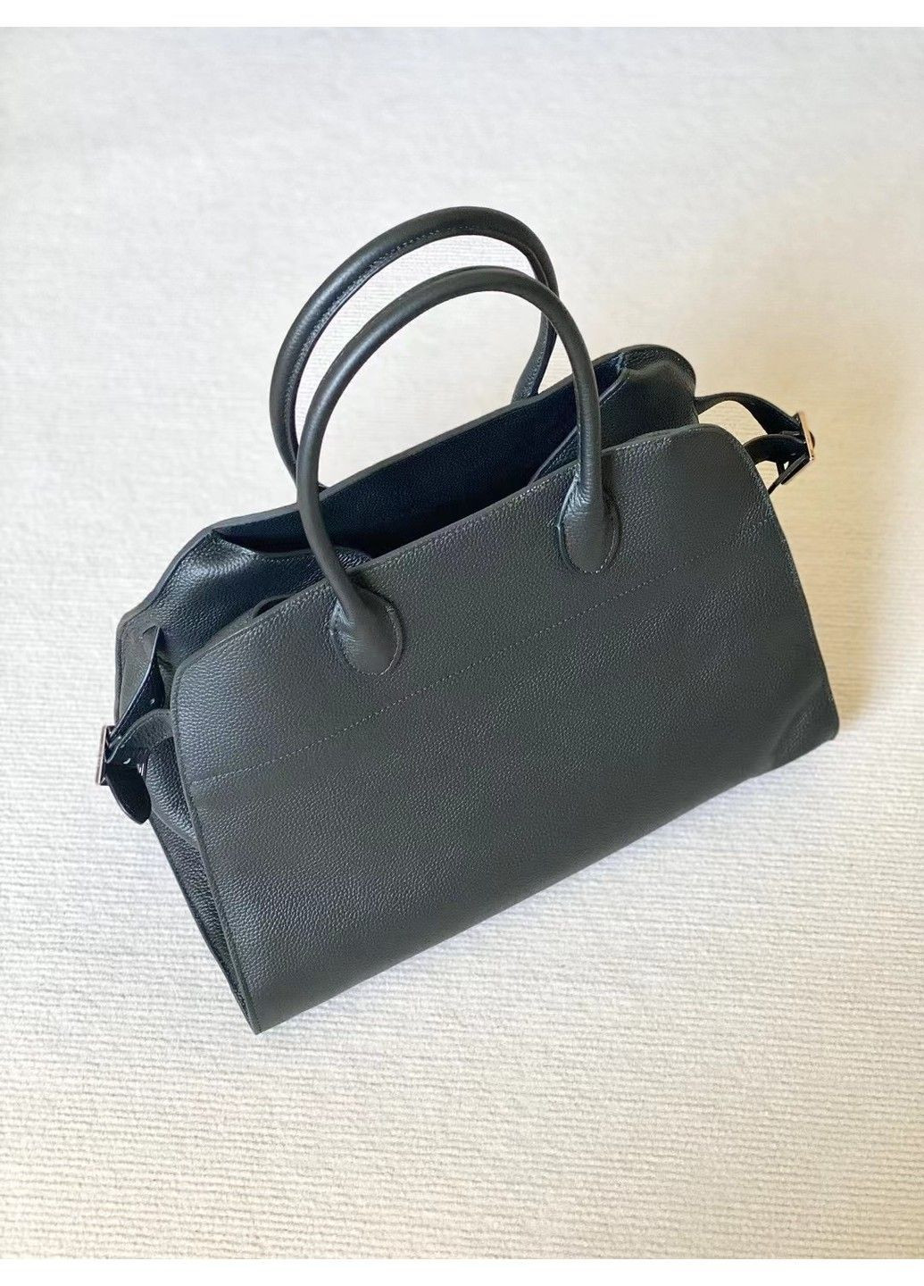 Сумка женская тоут из экокожи черная No Brand (364134794)