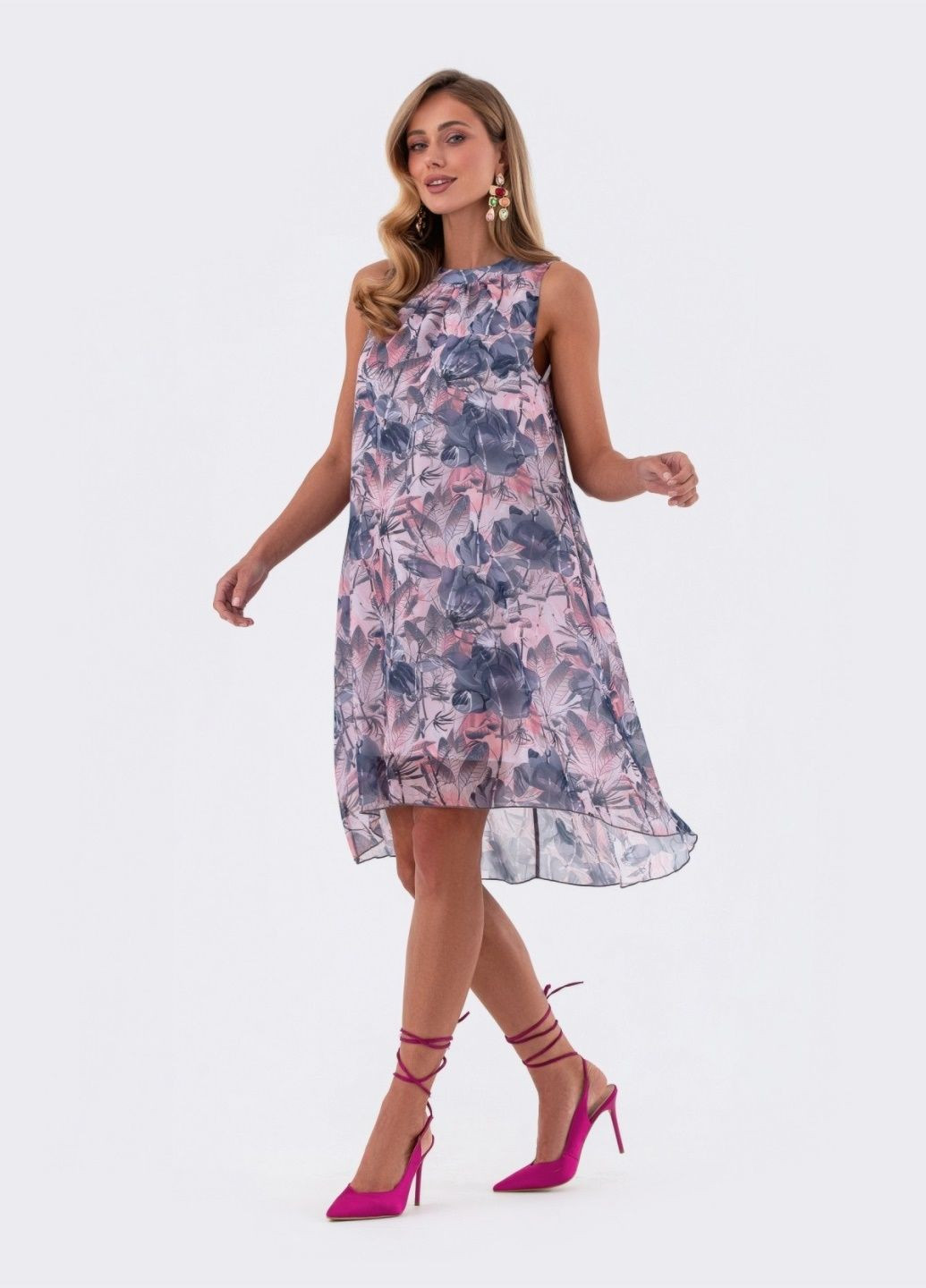 Сіра шифонова сукня-трапеція у квітковий принт сіра Dressa