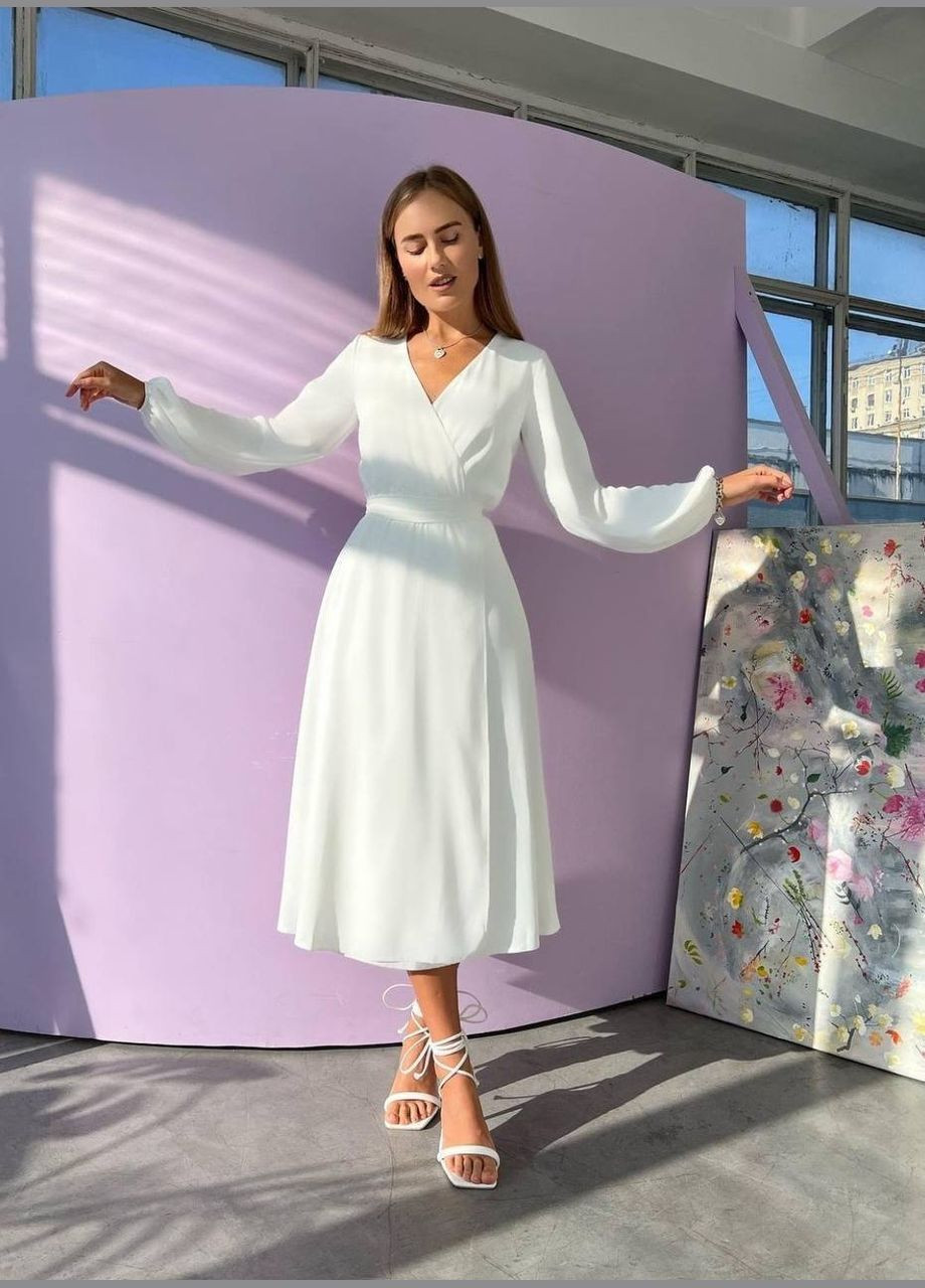 Молочное коктейльное, деловое, повседневный, кэжуал, джинсовое, вечернее платье женское No Brand однотонное