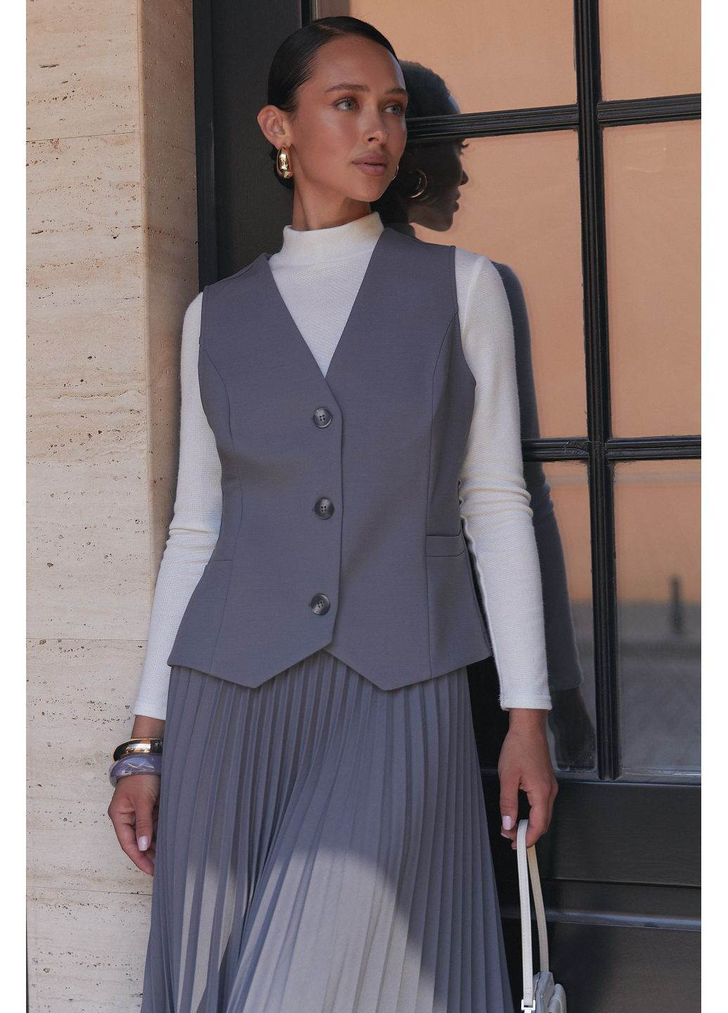 Жилет женский на пуговицах безрукавка Seventeen (361246748)