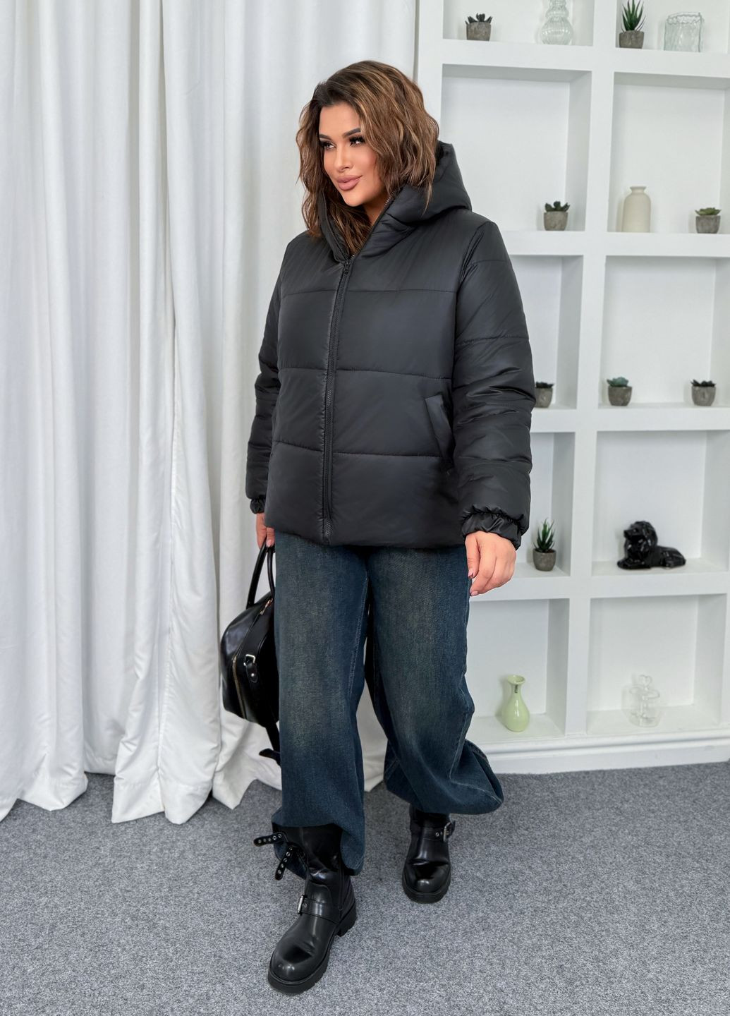 Черная демисезонная куртка женская демисезонная с капюшоном на синтепоне No Brand