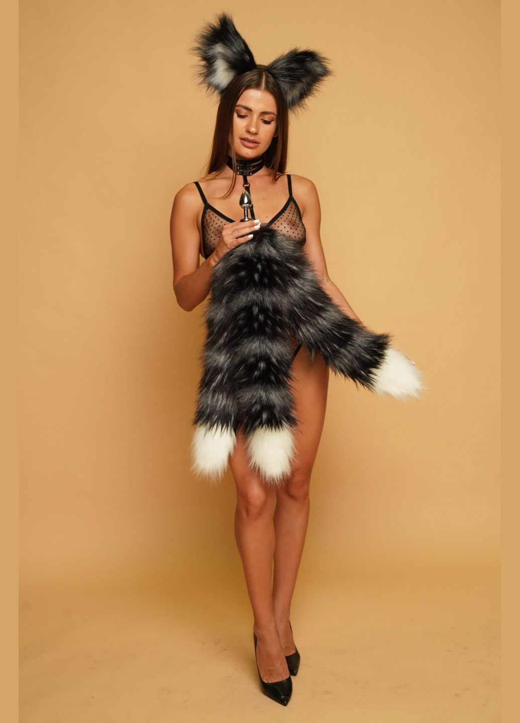 Анальный тройной меховой хвост без пробки, Чернобурка с белым кончиком, 60 см. OKOVA (315149087)