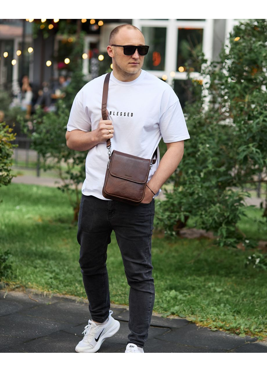 Барсетка з клапаном через плече 24х20х6, чоловіча сумка з гладкою шкірою TD-81020 коричнева Tiding Bag (341309319)