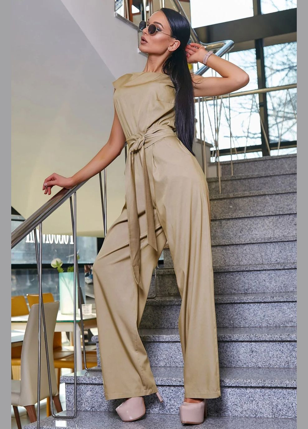 Комбинезон Seventeen комбинезон-брюки однотонный бежевый повседневный стрейч кулир