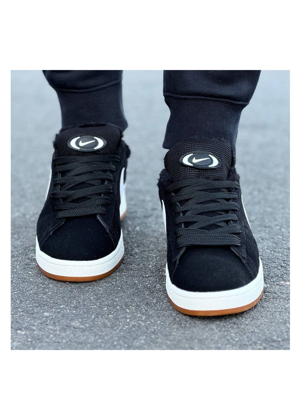 Черно-белые зимние стильные кроссовки с мехом No Brand