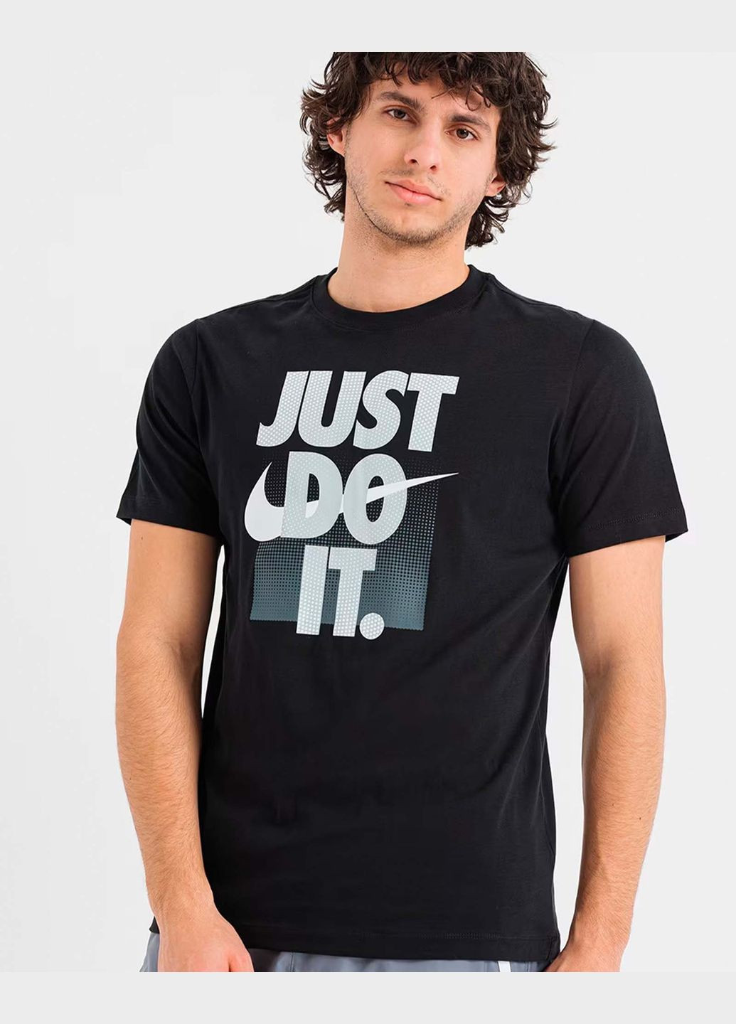 Черная футболка мужская tee 12mo jdi dz2993-010 черная Nike