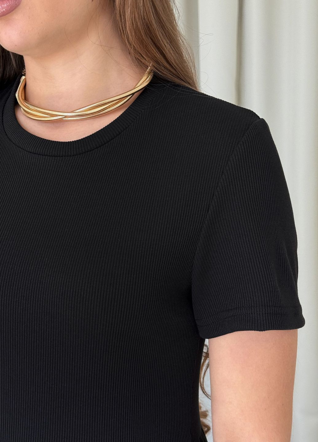 Черное пляжное, повседневный, кэжуал свободное летнее платье трапеция в рубчик с короткими рукавами клеш, платье-футболка, а-силуэт Merlini однотонное