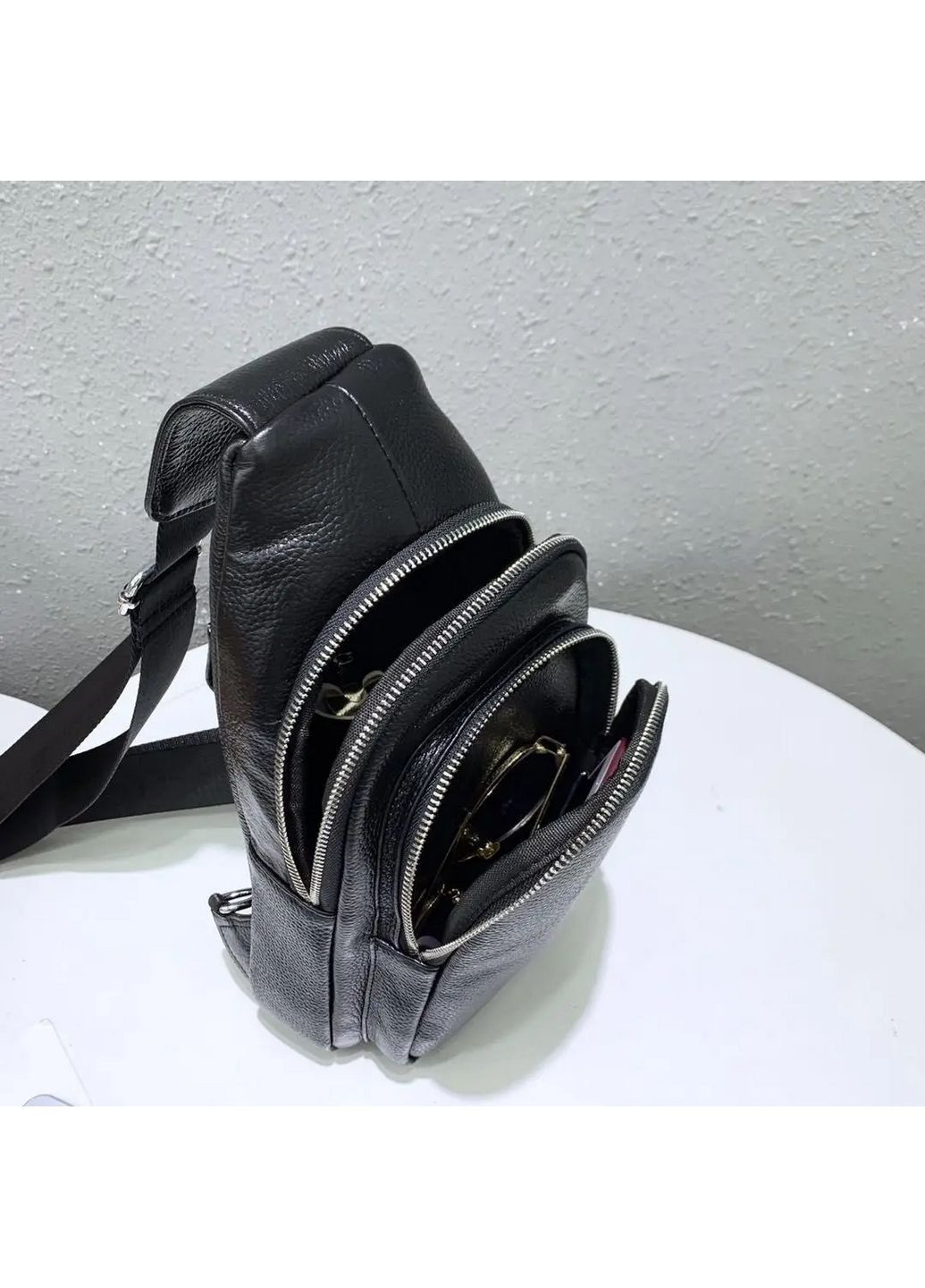 Чоловіча шкіряна сумка-слінг 32х18х7 см Tiding Bag (315869859)