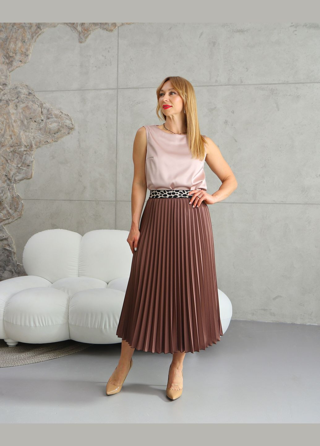 Кофейная офисная однотонная плиссированная юбка 388ст черная No Brand плиссе