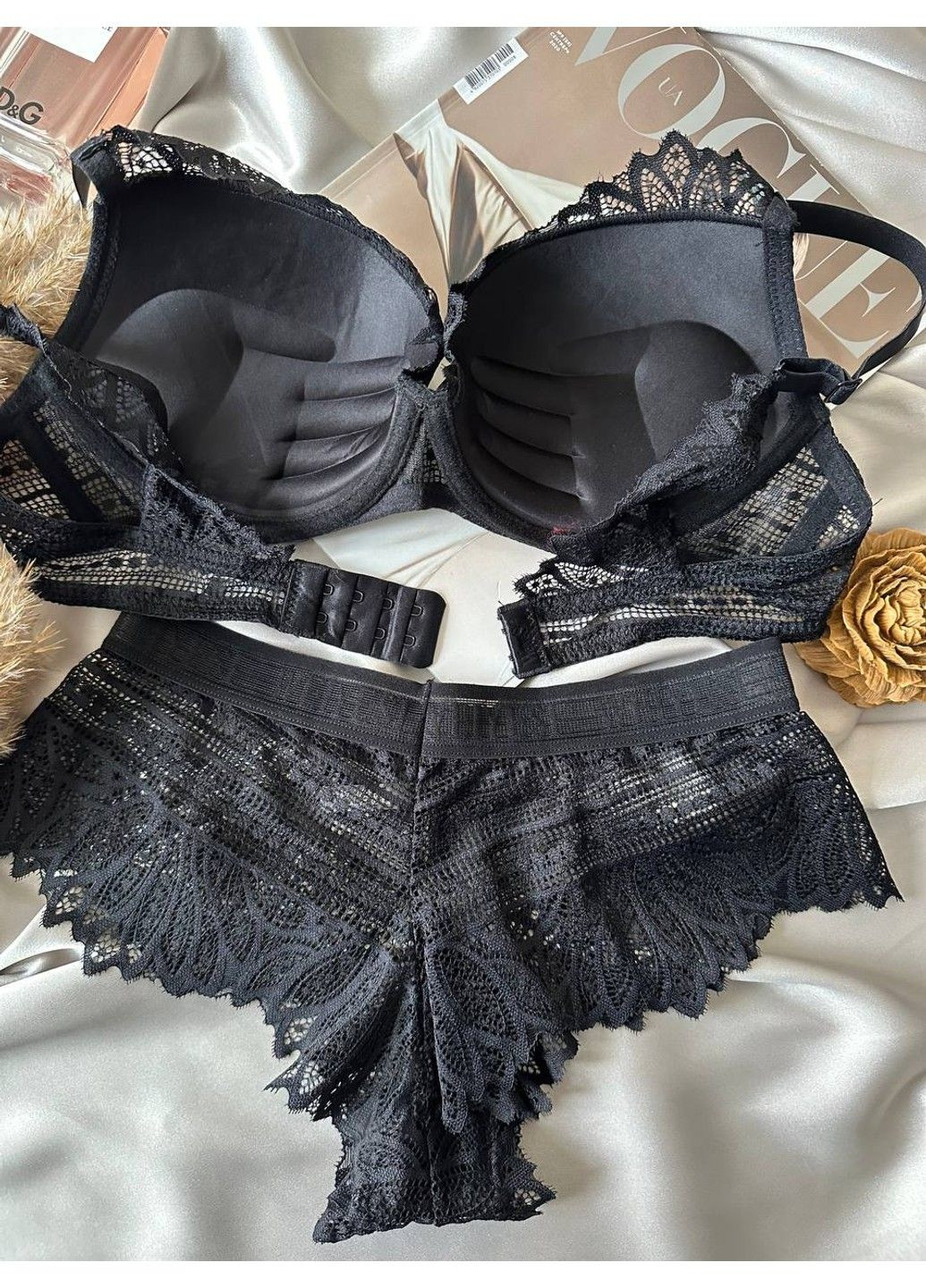 Чорний чорний комплект жіночої нижньої білизни з мереживом Weiyesi