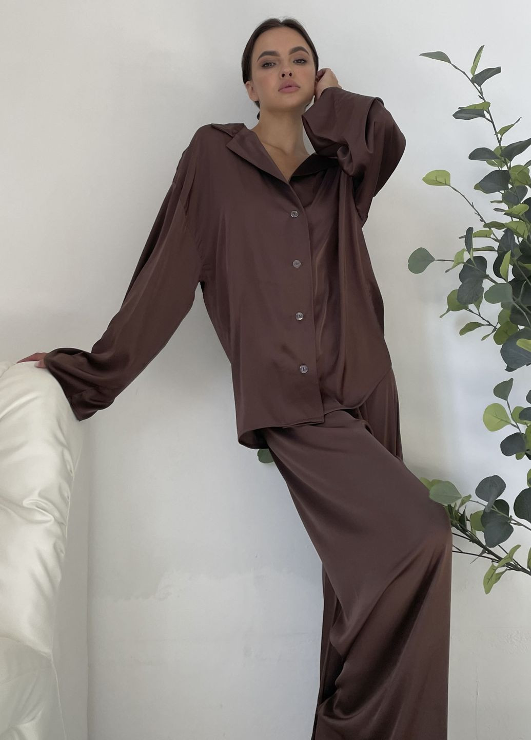 Коричнева всесезон шовкова жіноча піжама VIDCHUY