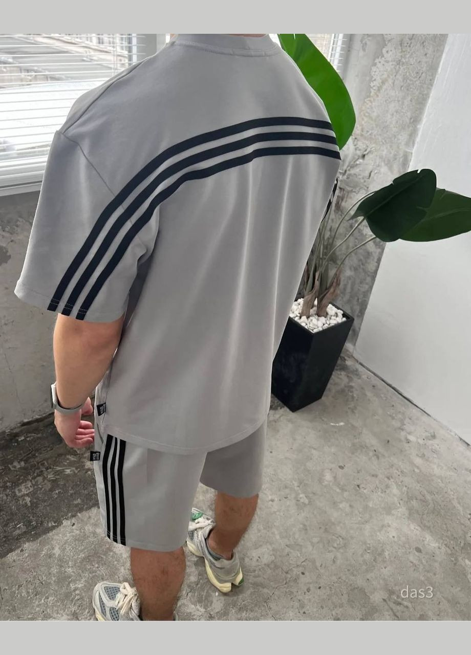 Сірий демісезонний костюм 2 в 1 футболка + шорти весна/літо No Brand