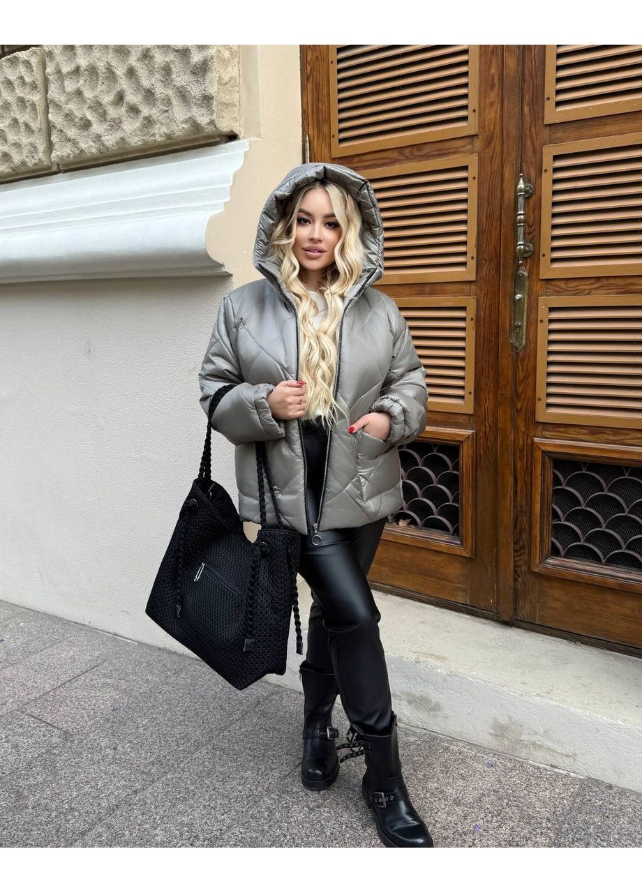 Оливковая демисезонная женская осенняя стеганая куртка No Brand