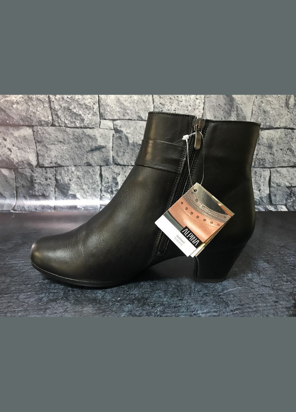Зимние, женские кожаные зимние ботинки с h полнотой. казаки Alpina
