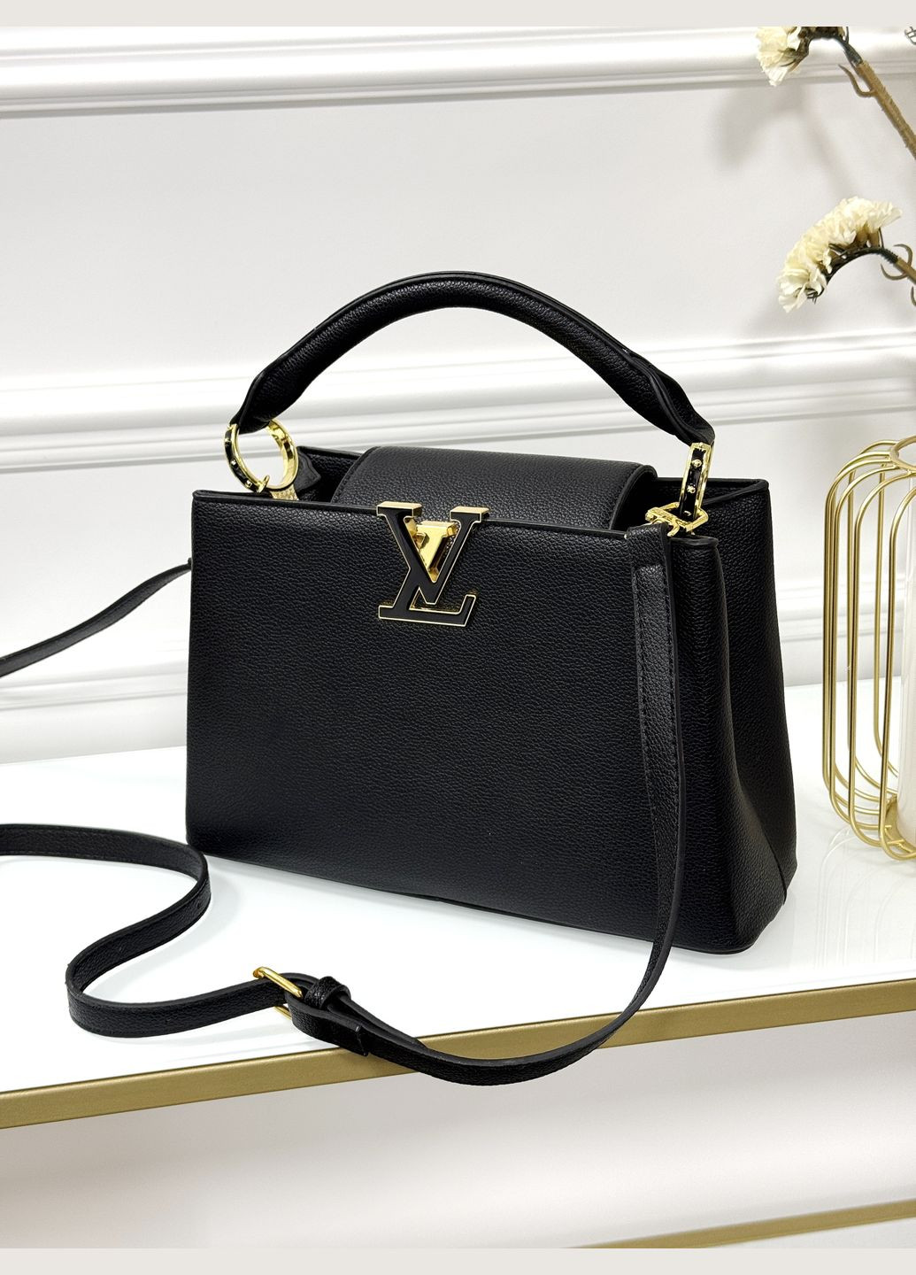 Сумка ЛУИ ВИТОН CAPUCINES черный No Brand (322505917)