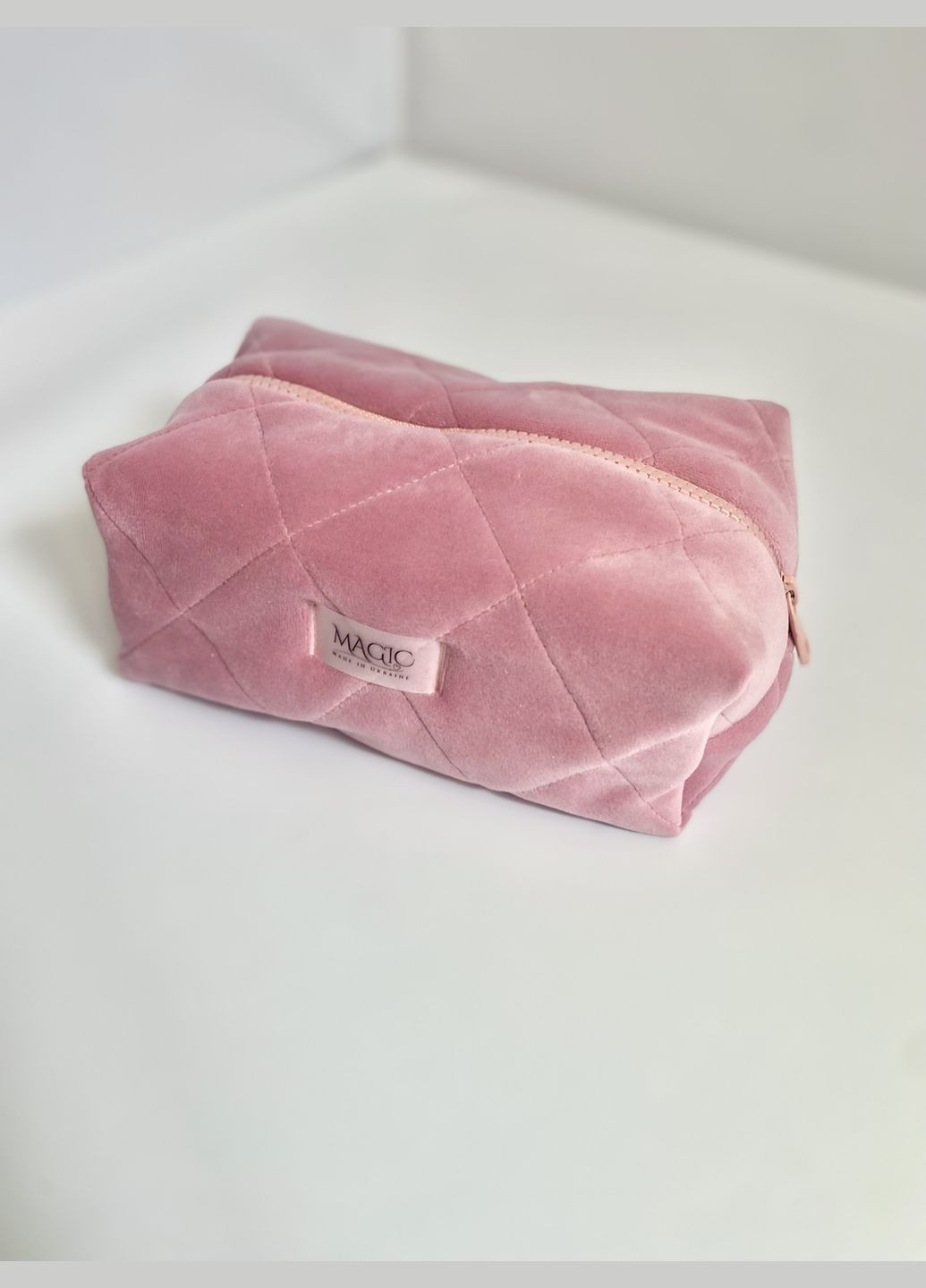 Косметичка велюрова кольору пудра Magic (329868625)